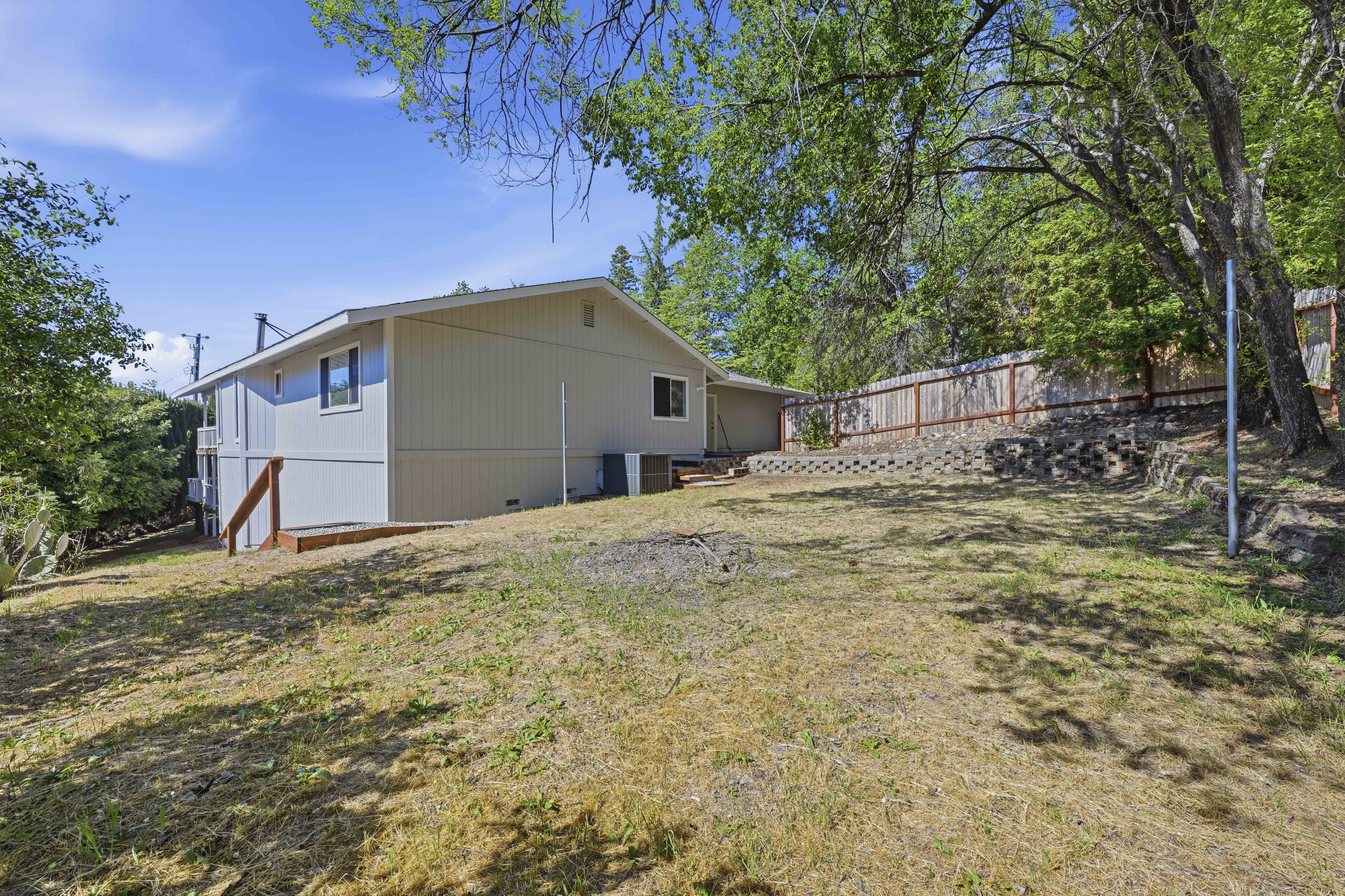 3020 Oakwood Road 