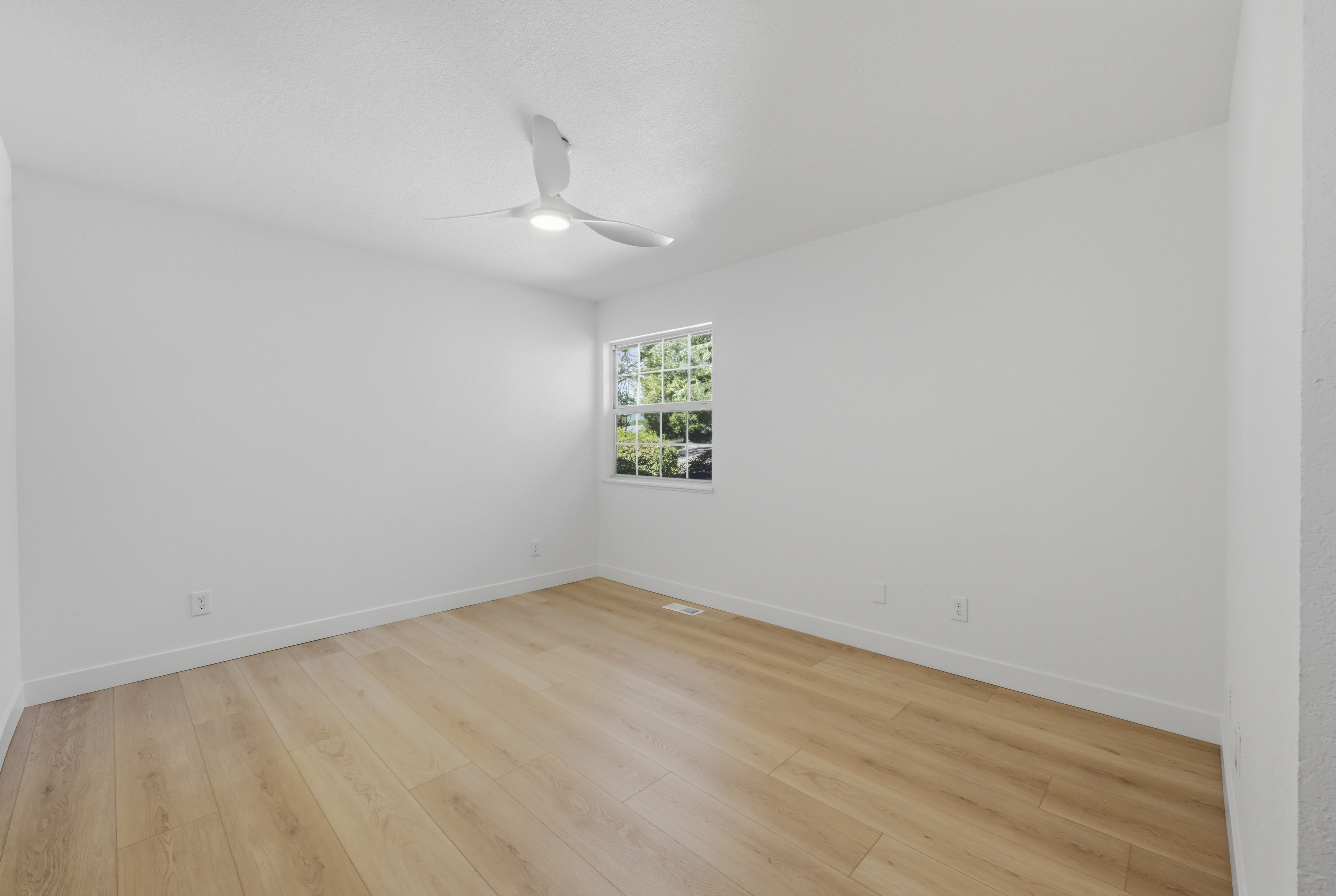 3020 Oakwood Road 