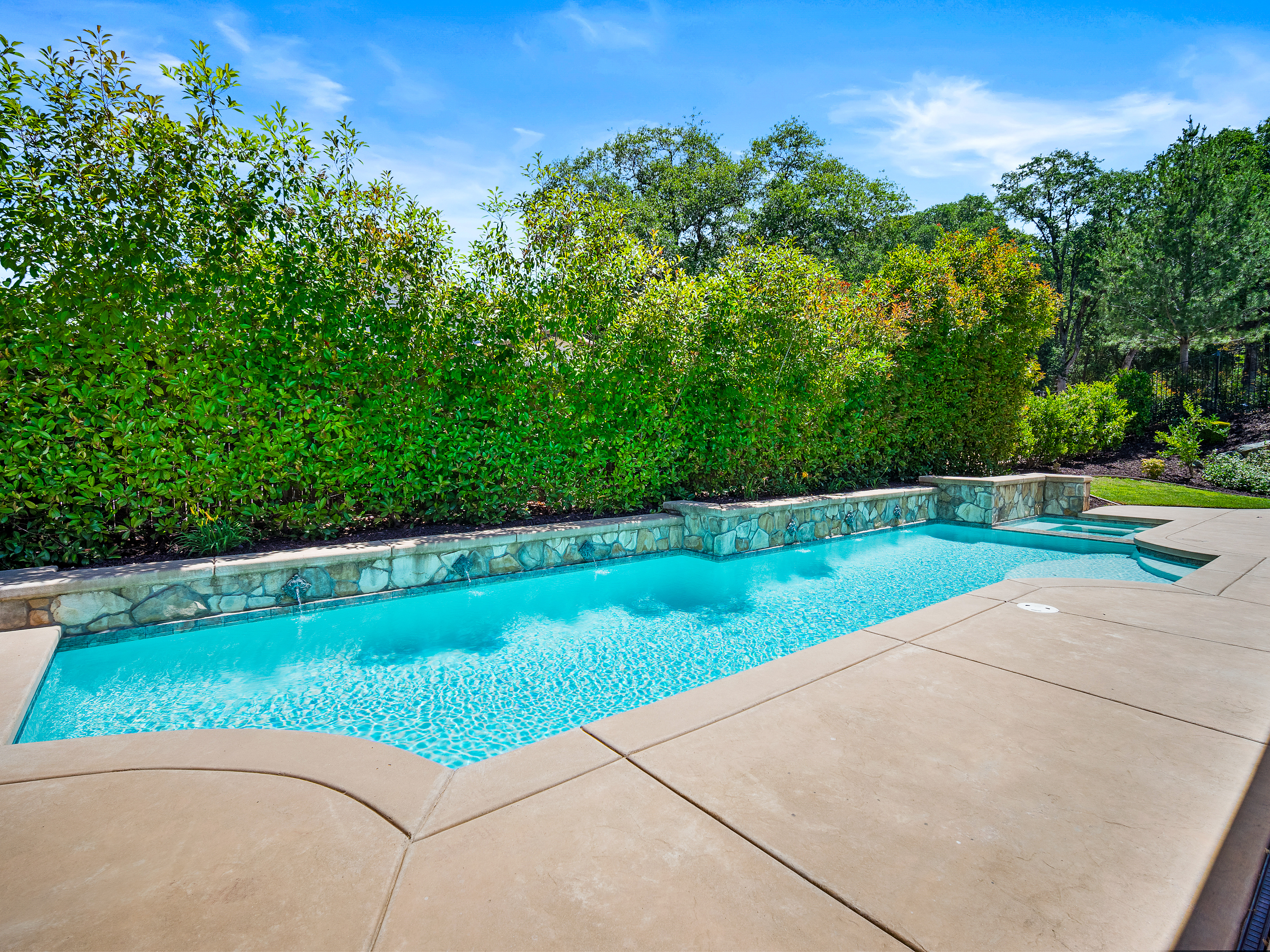 3418 Greenview Drive 