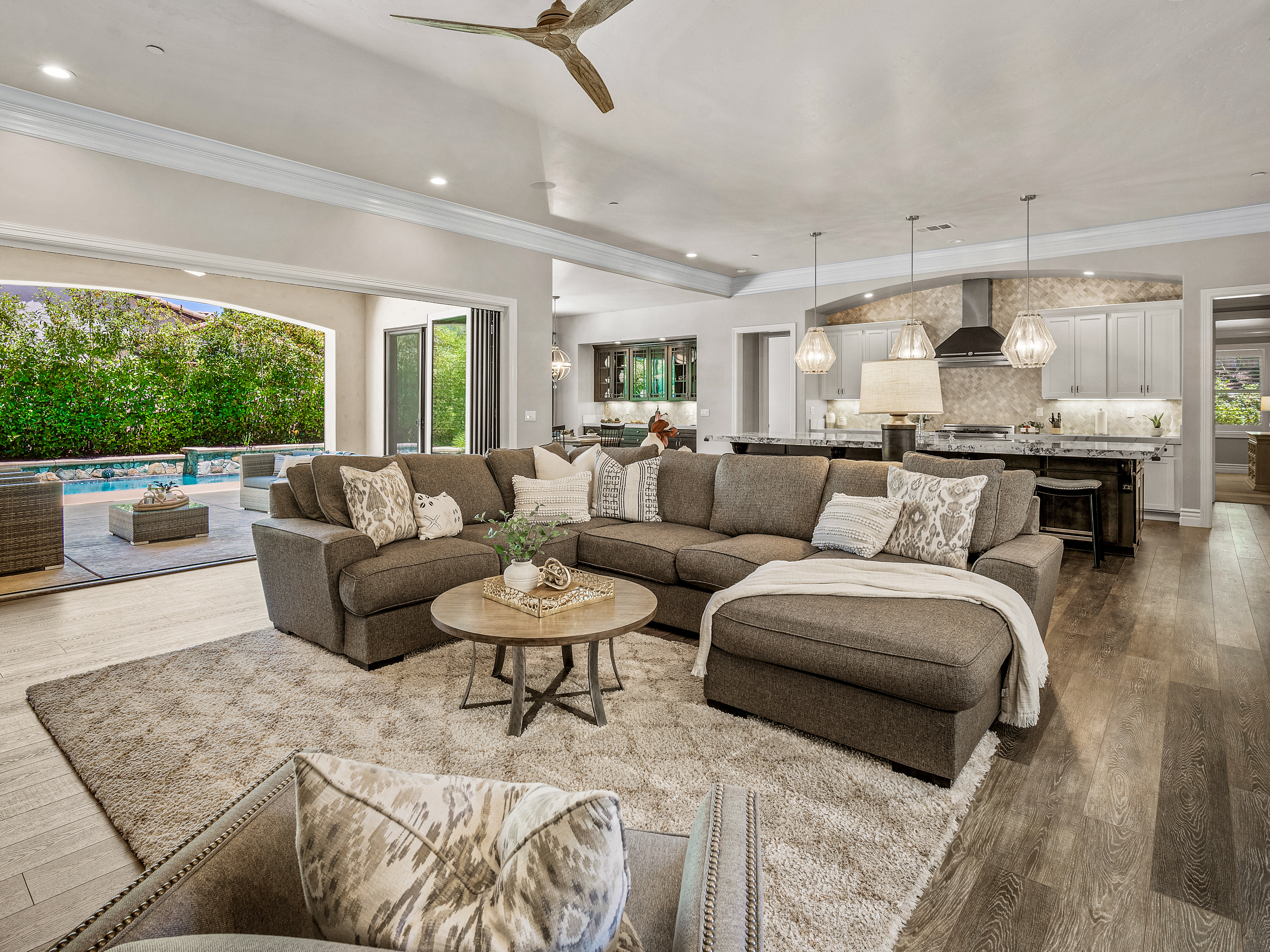 3418 Greenview Drive 
