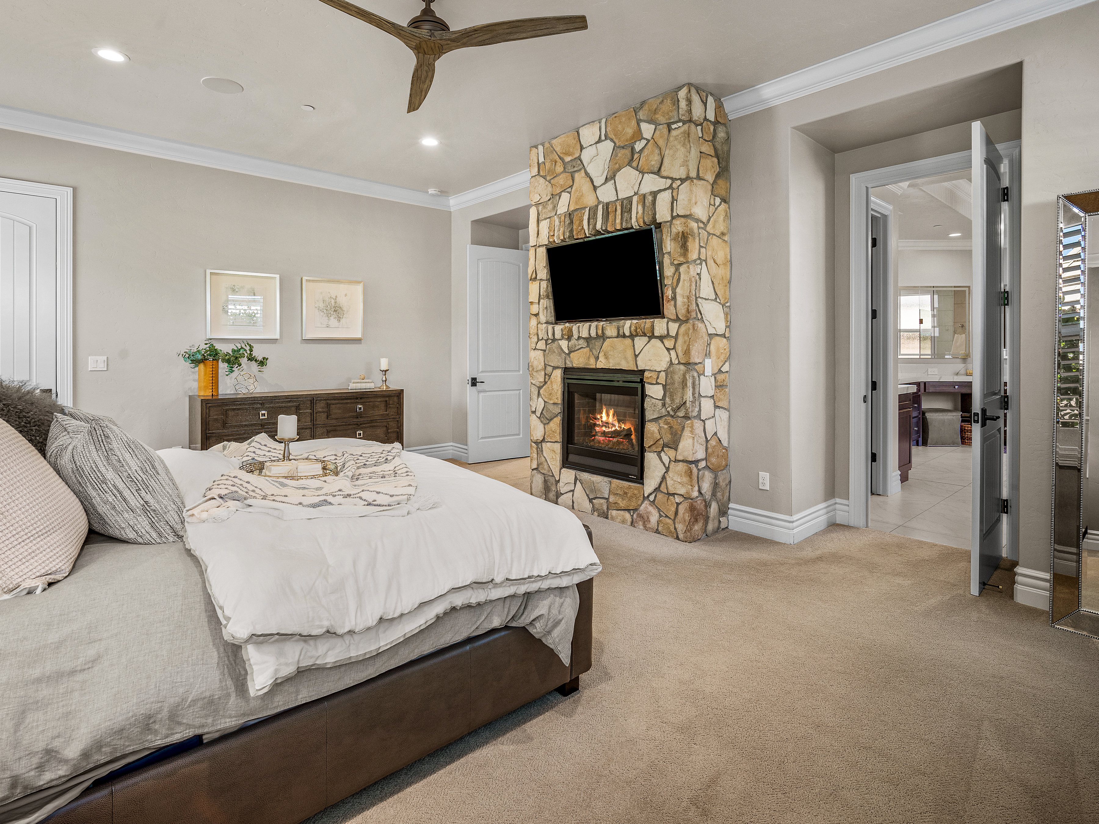 3418 Greenview Drive 