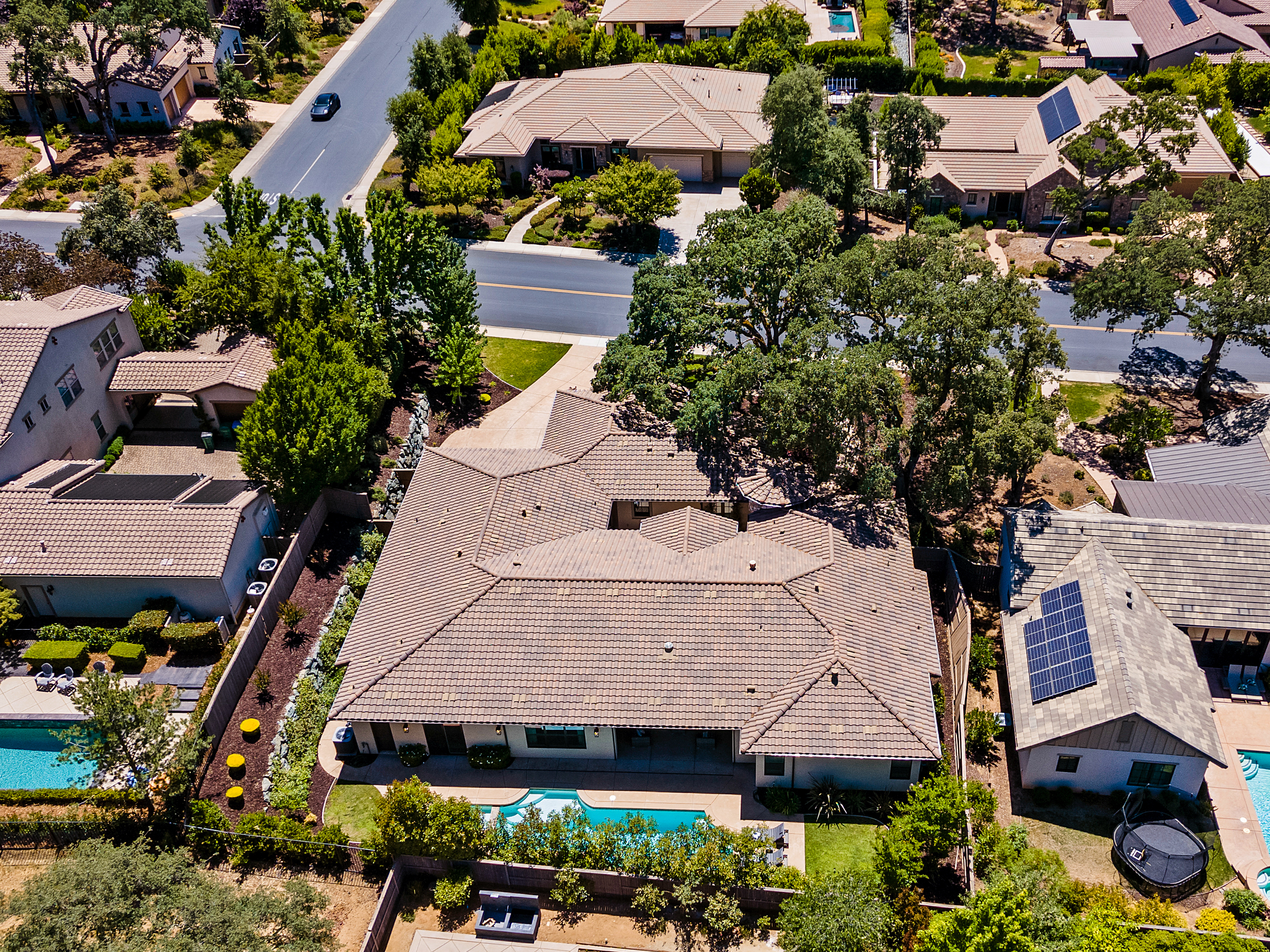 3418 Greenview Drive 