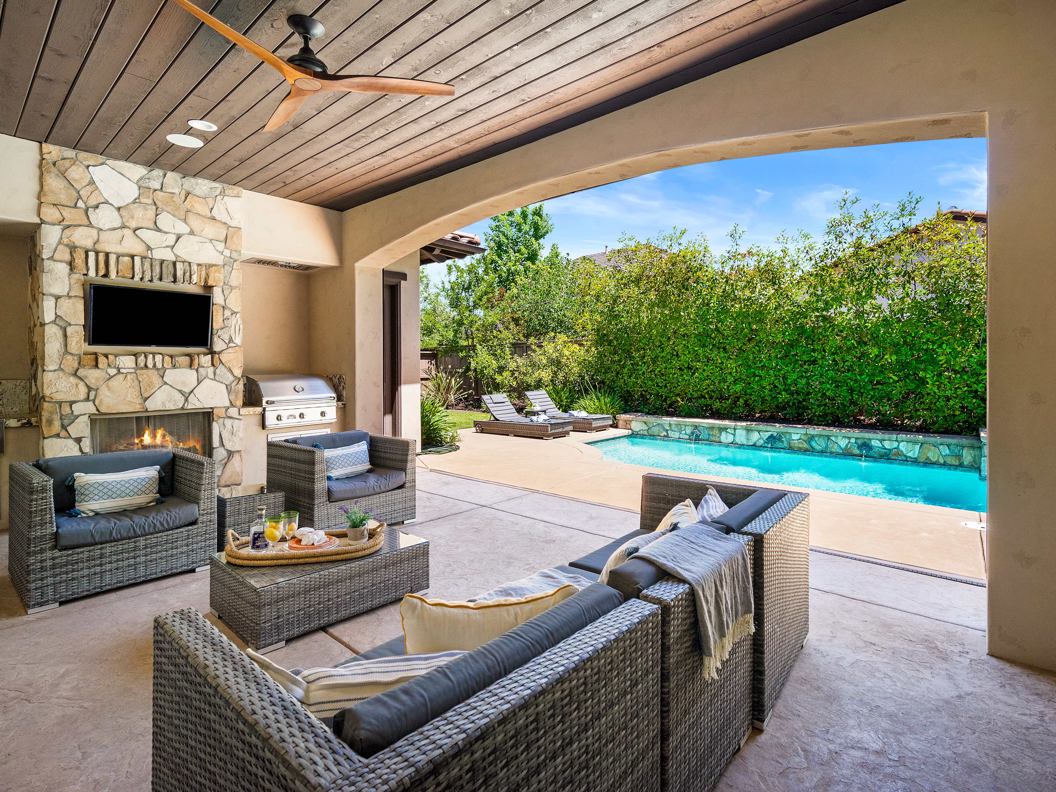 3418 Greenview Drive 