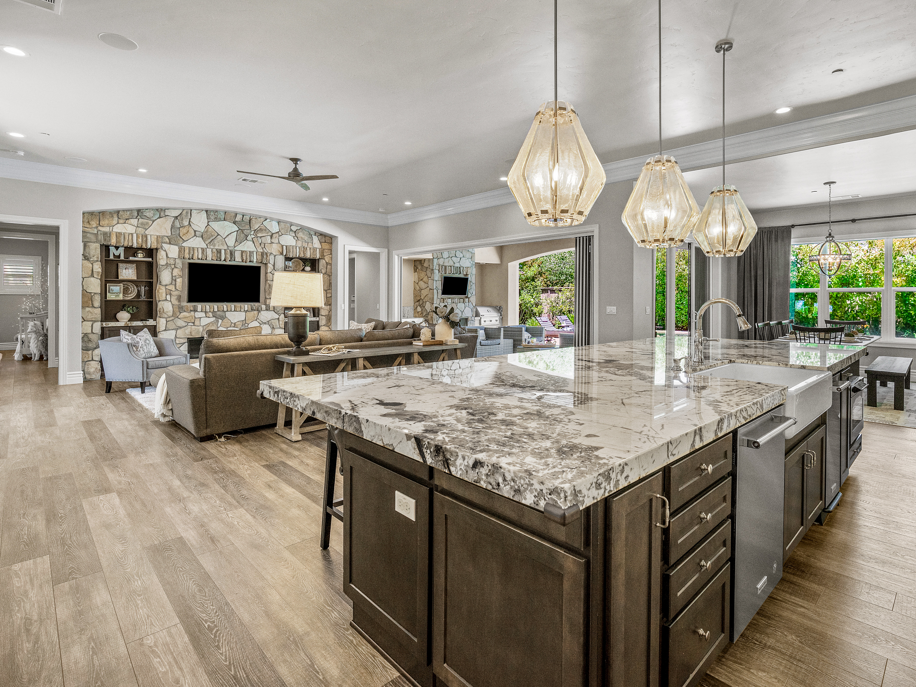 3418 Greenview Drive 