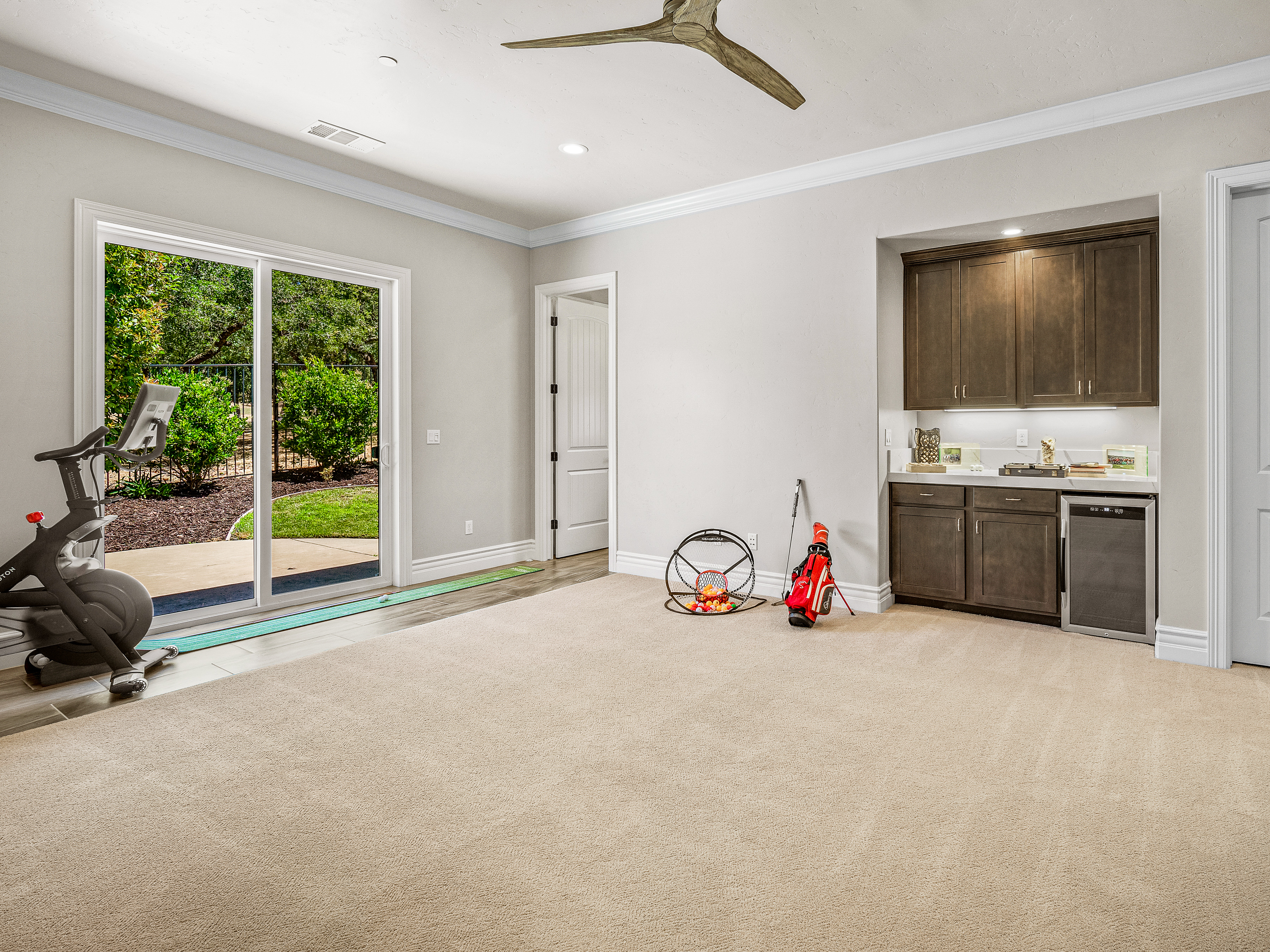 3418 Greenview Drive 