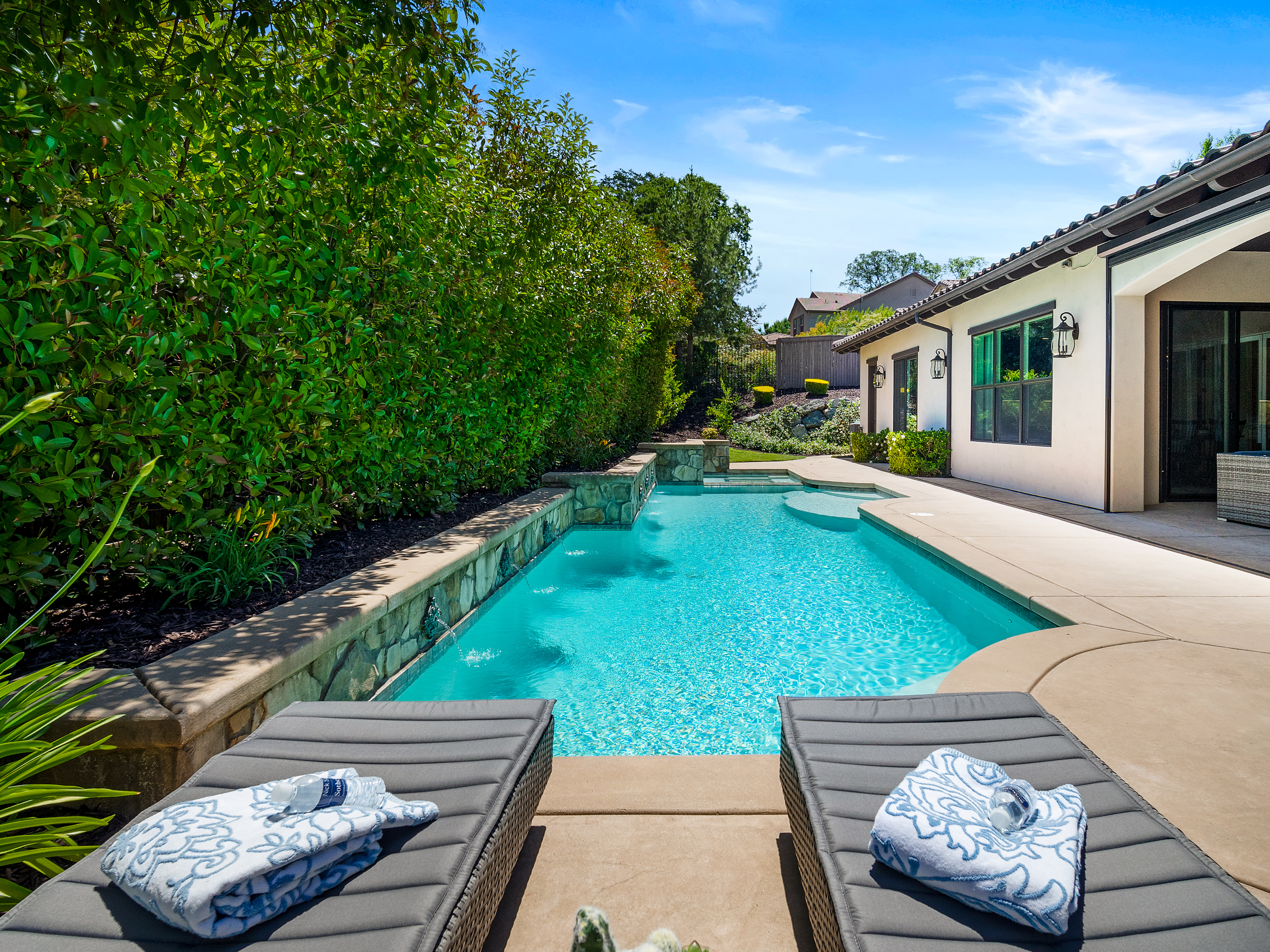 3418 Greenview Drive 