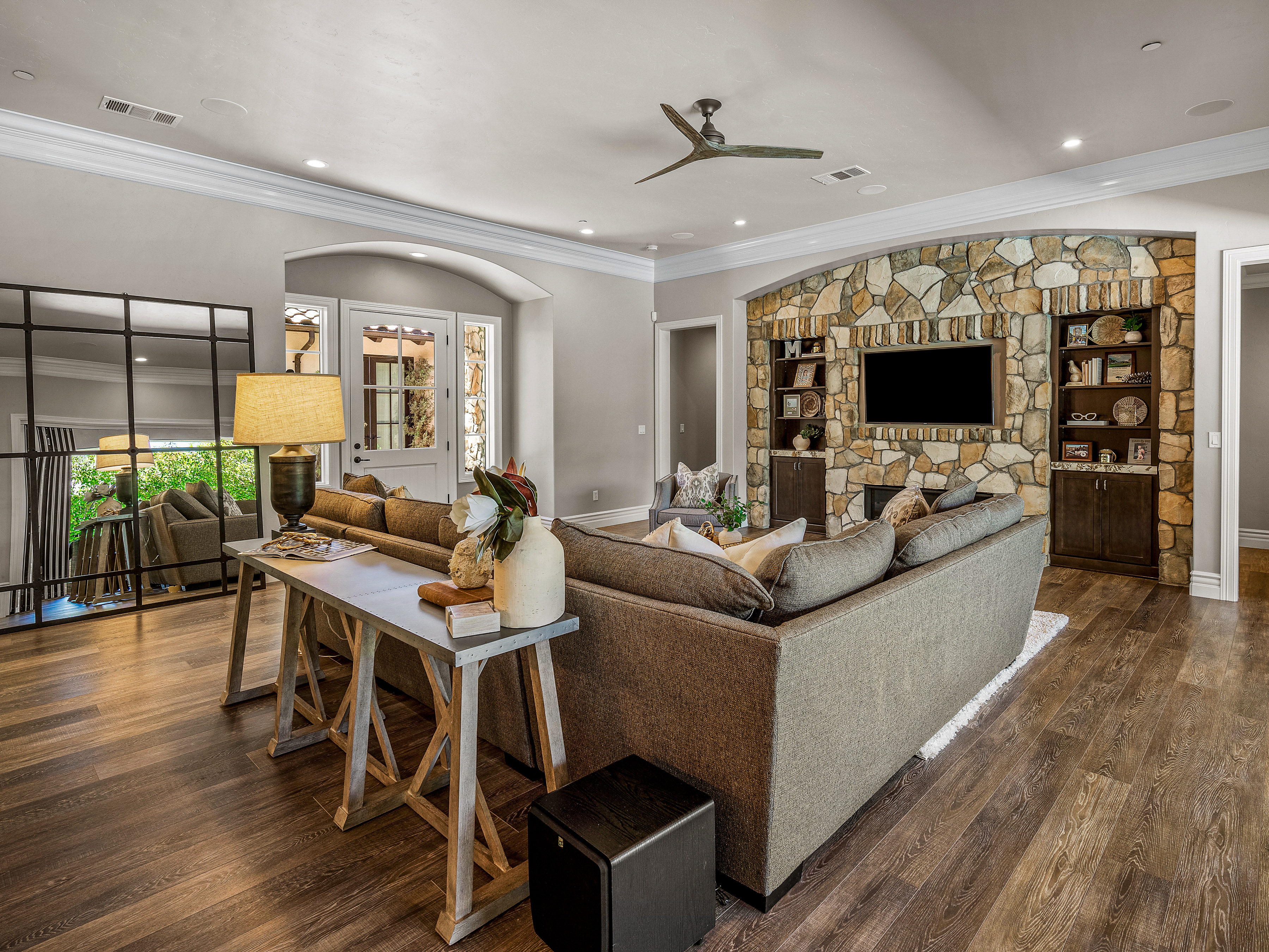 3418 Greenview Drive 
