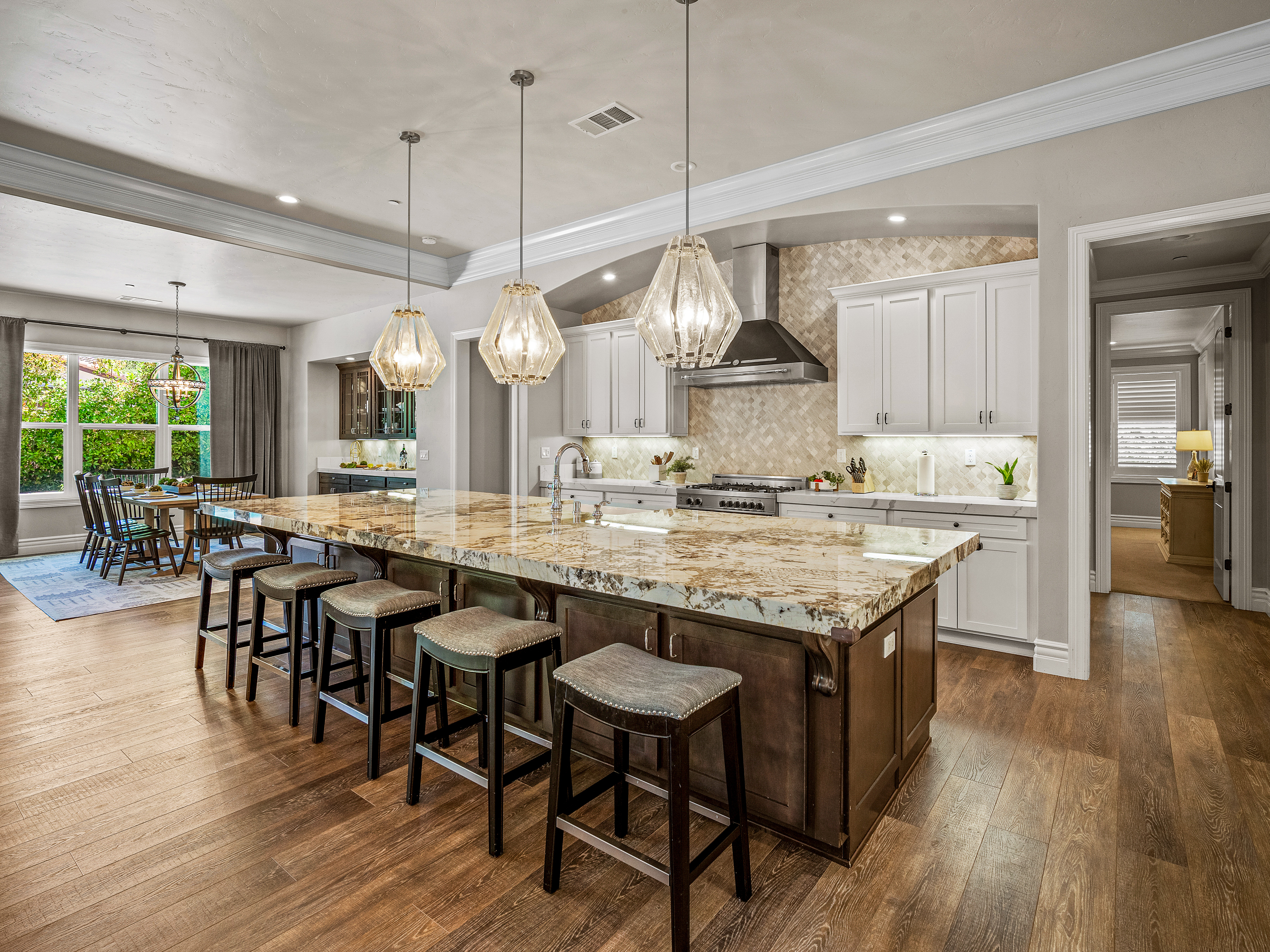 3418 Greenview Drive 
