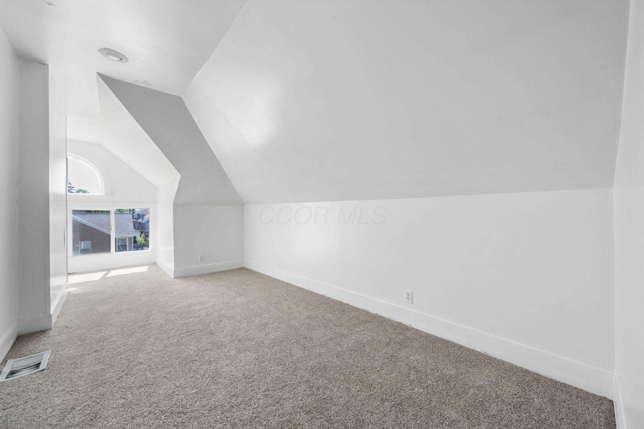 31-33 Linwood Avenue