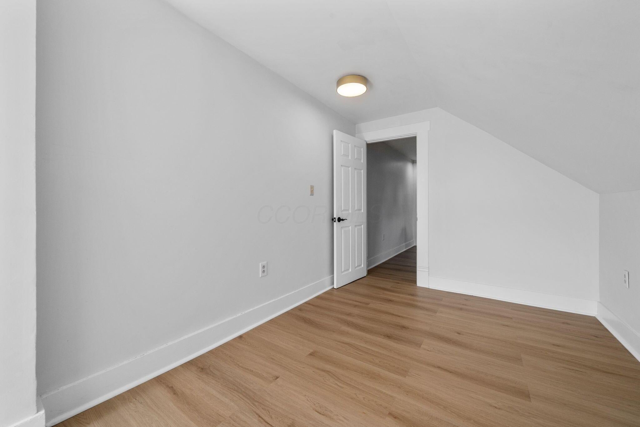 31-33 Linwood Avenue