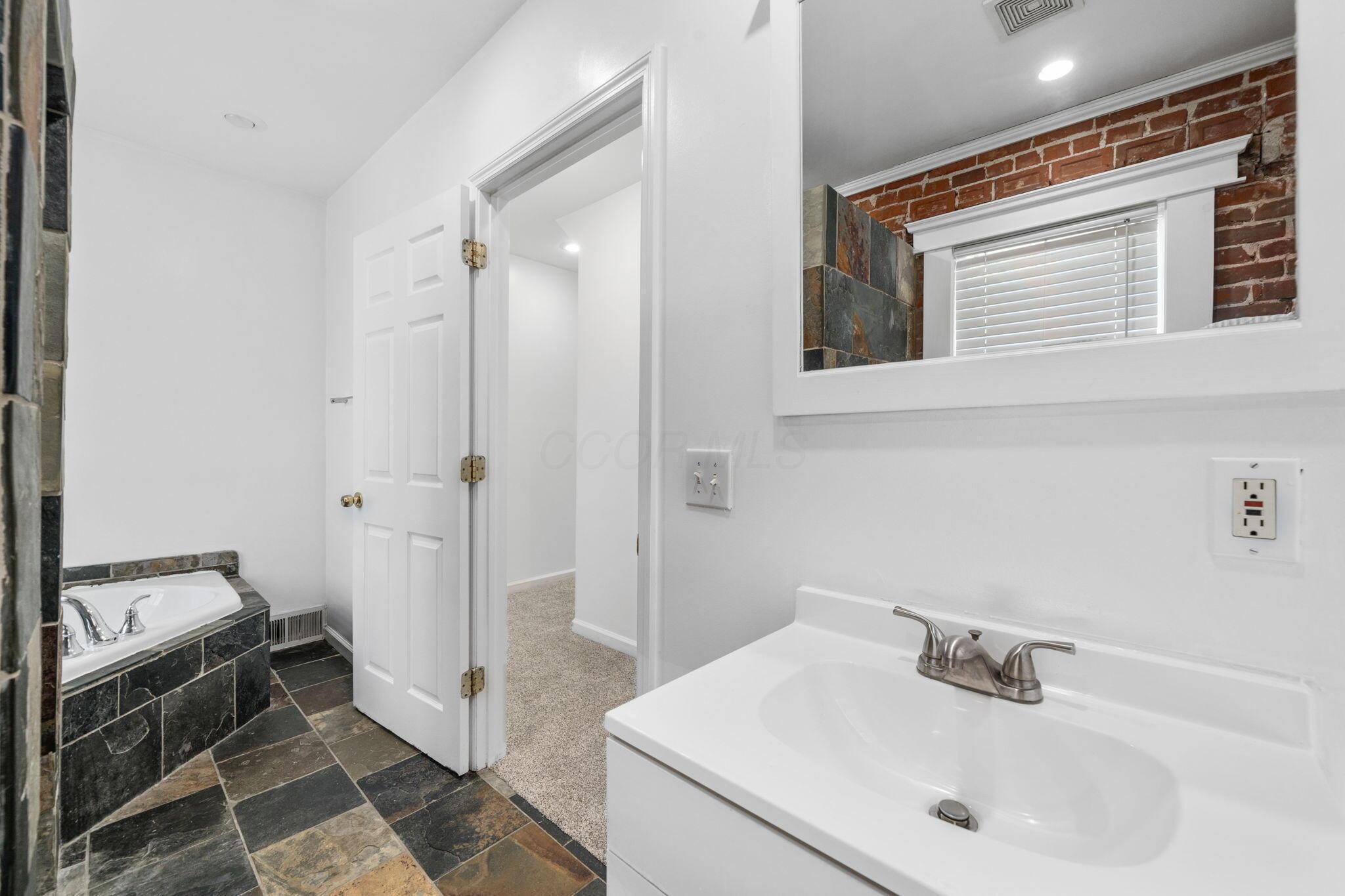 31-33 Linwood Avenue
