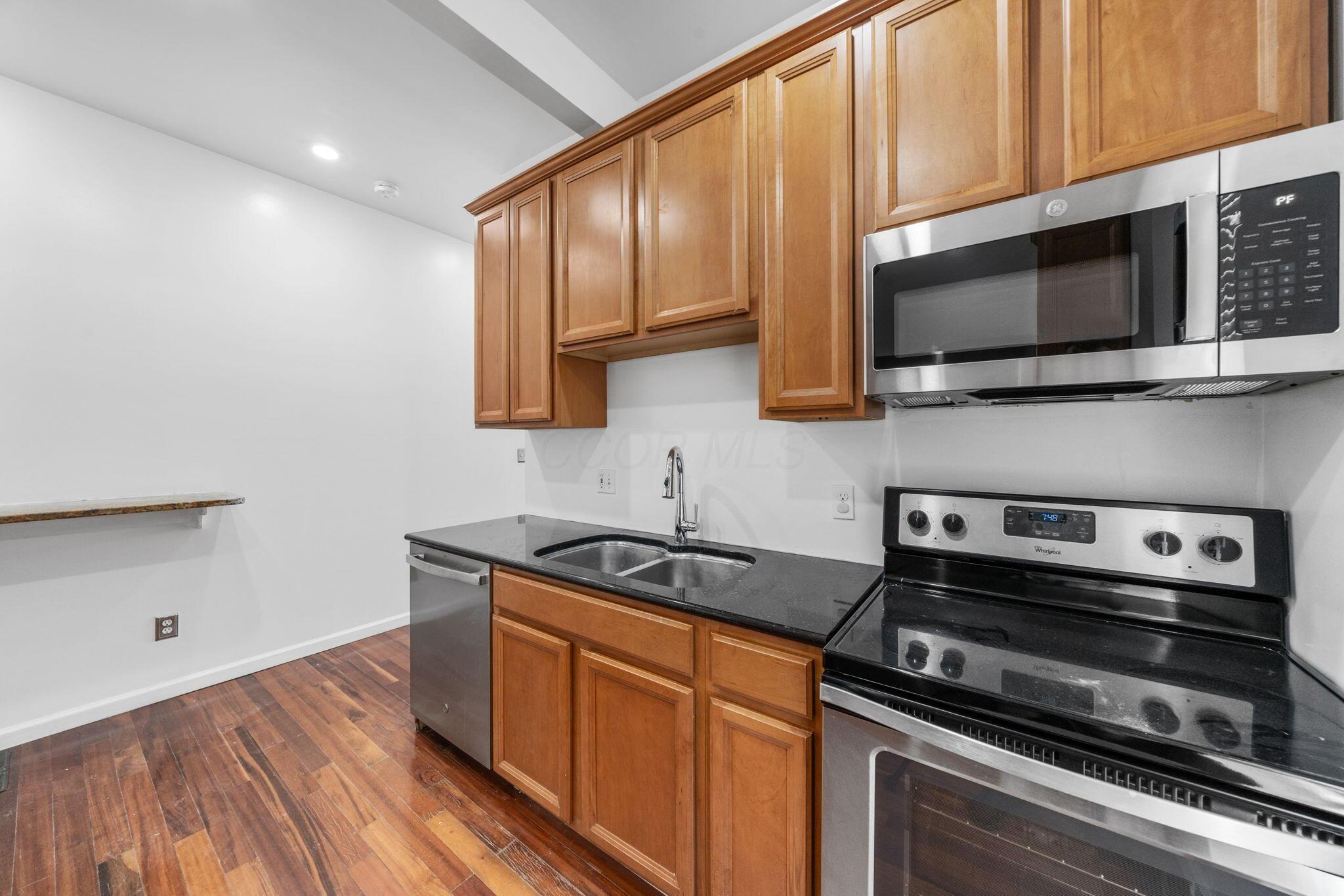 31-33 Linwood Avenue