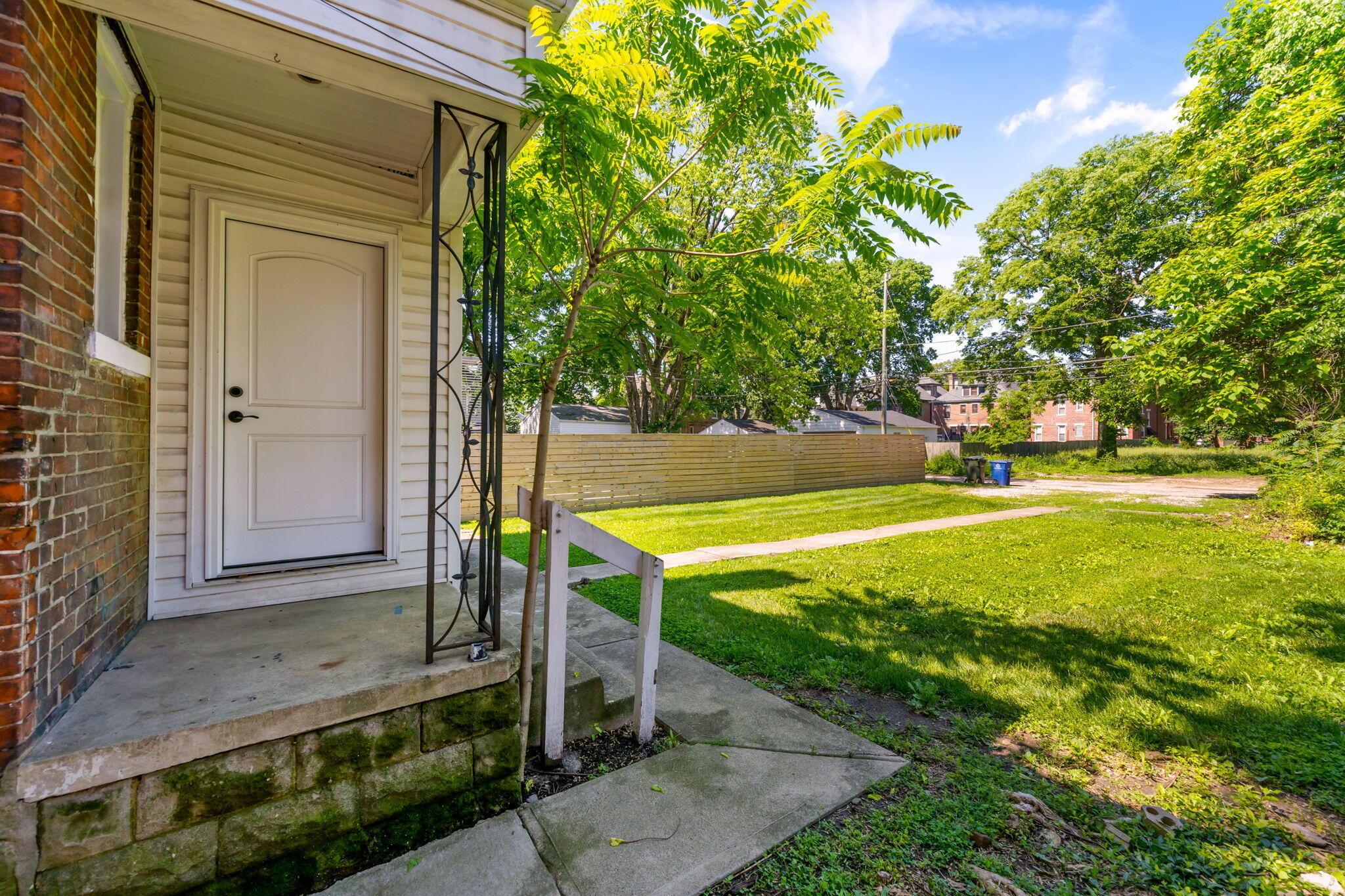 31-33 Linwood Avenue