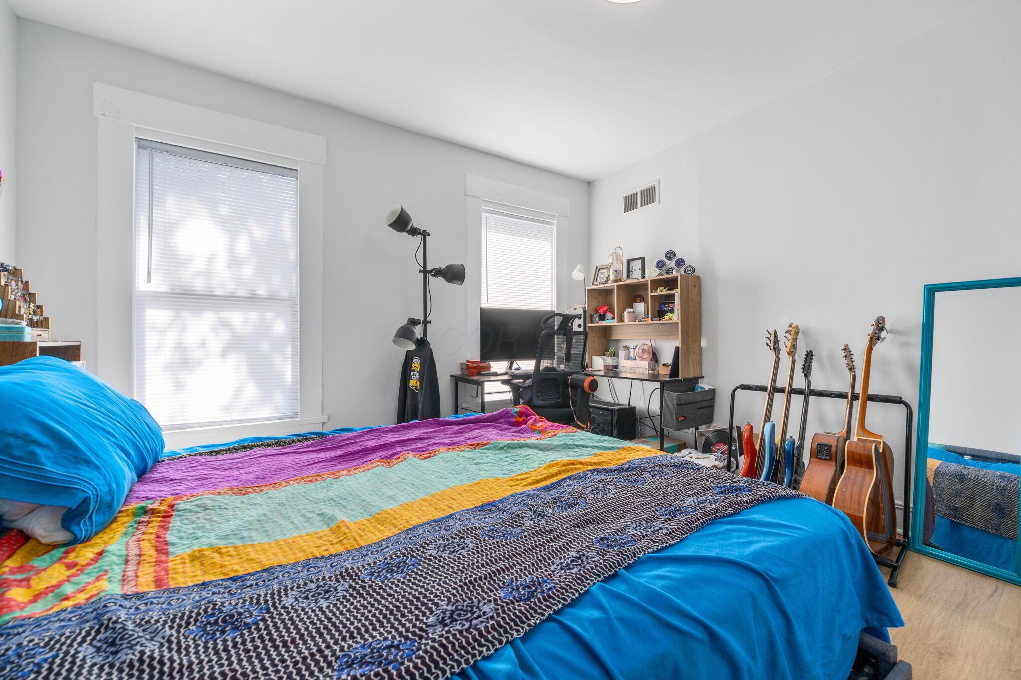 31-33 Linwood Avenue