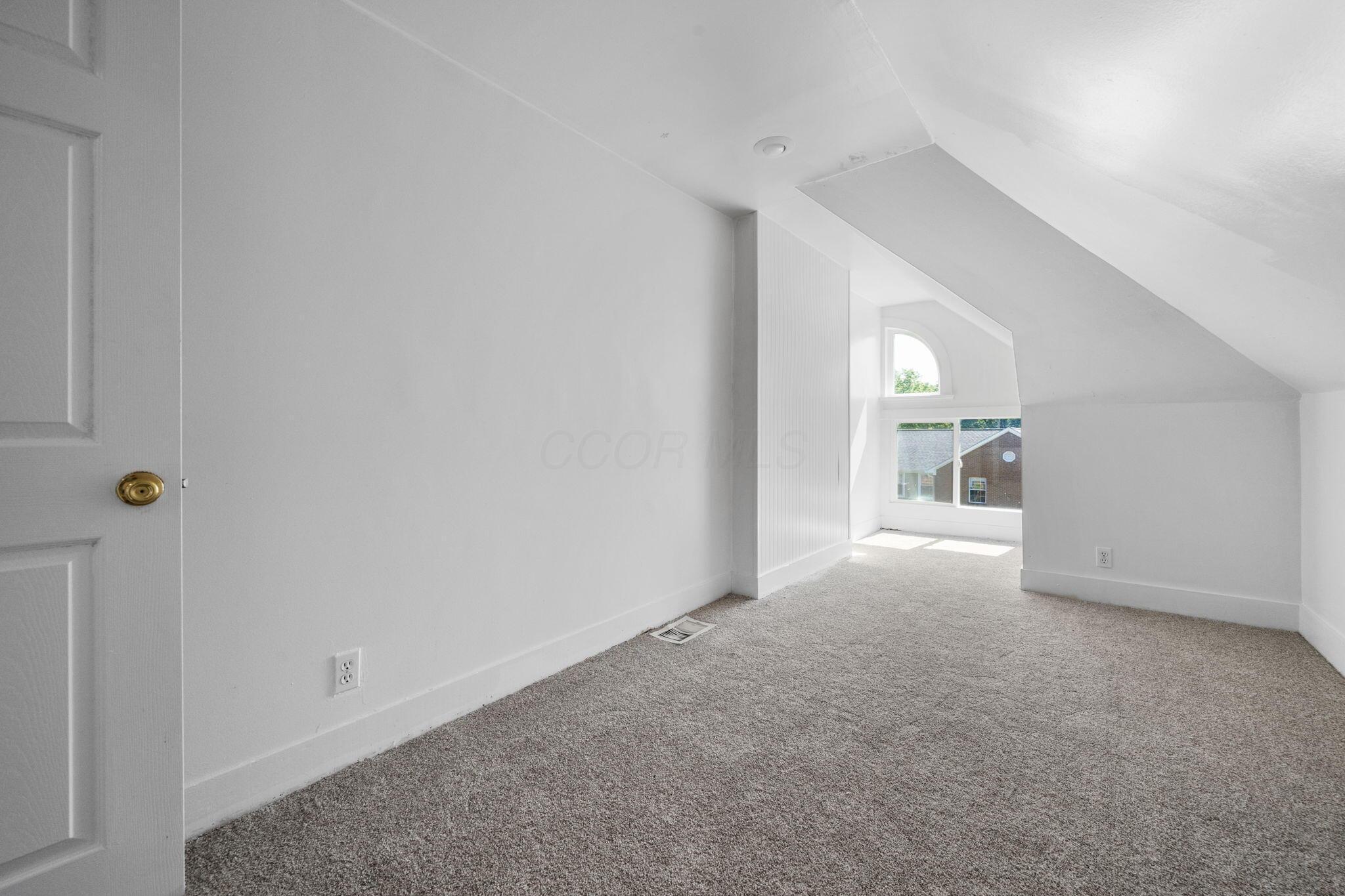 31-33 Linwood Avenue