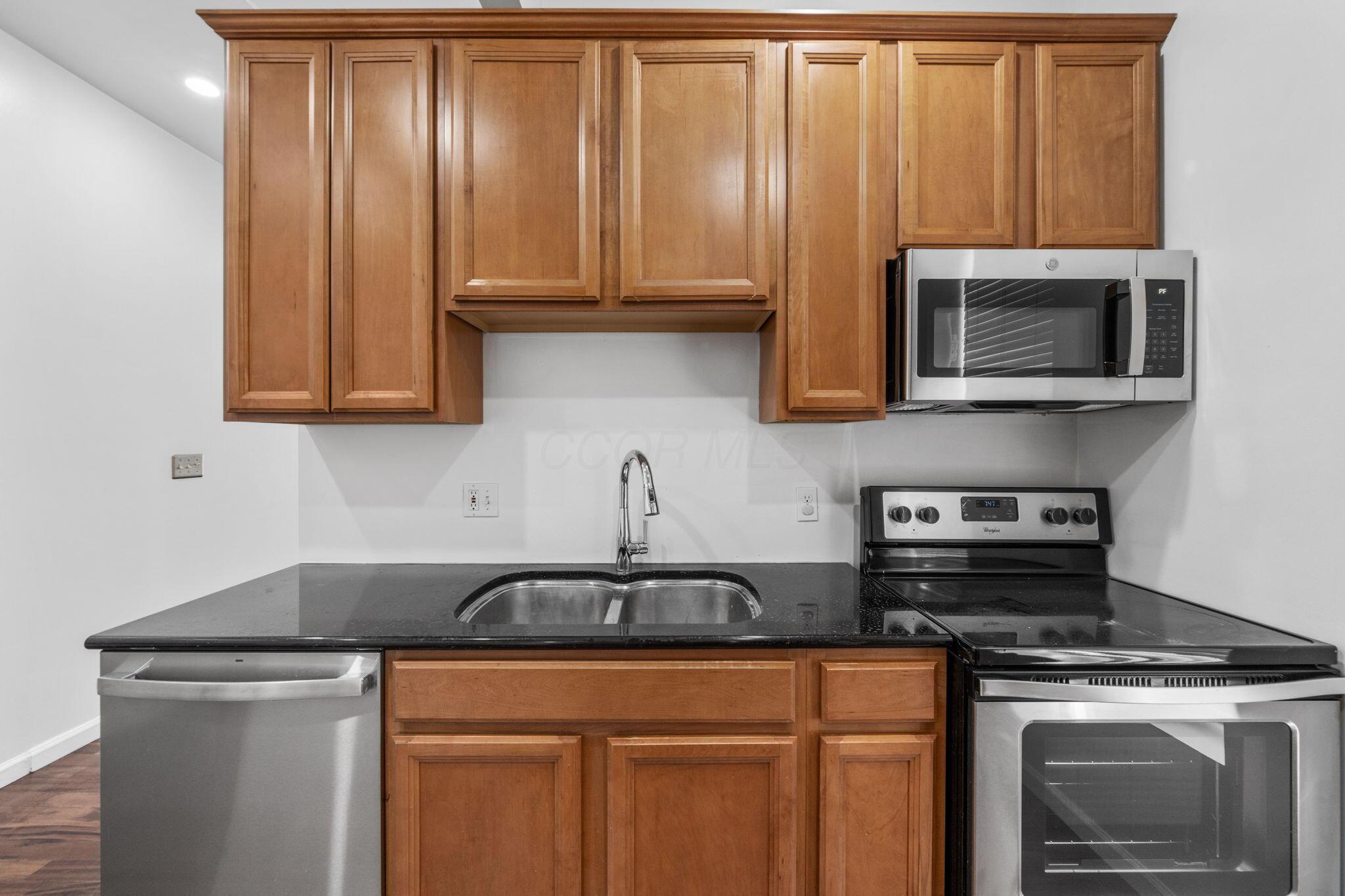 31-33 Linwood Avenue
