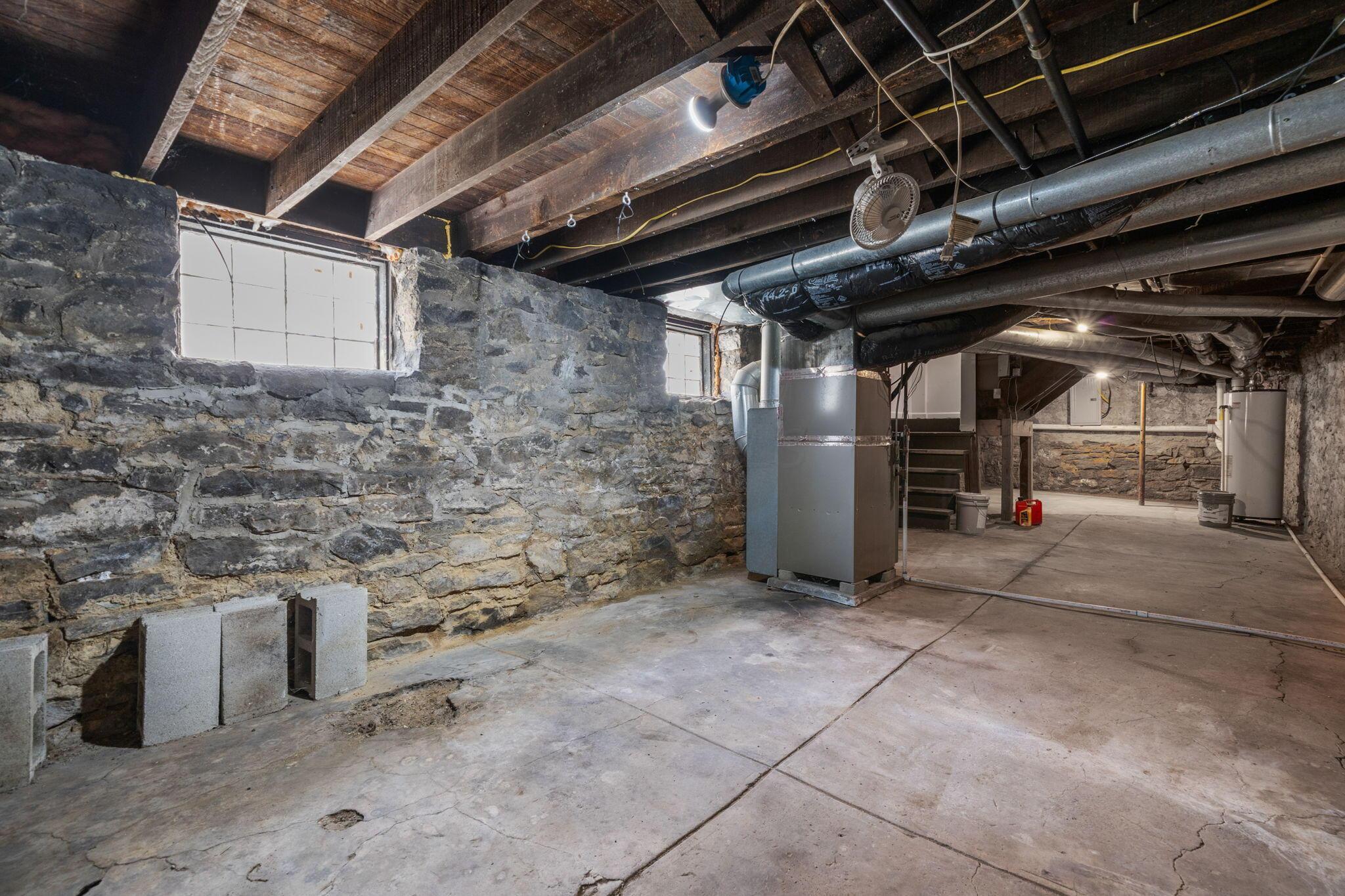 31-33 Linwood Avenue