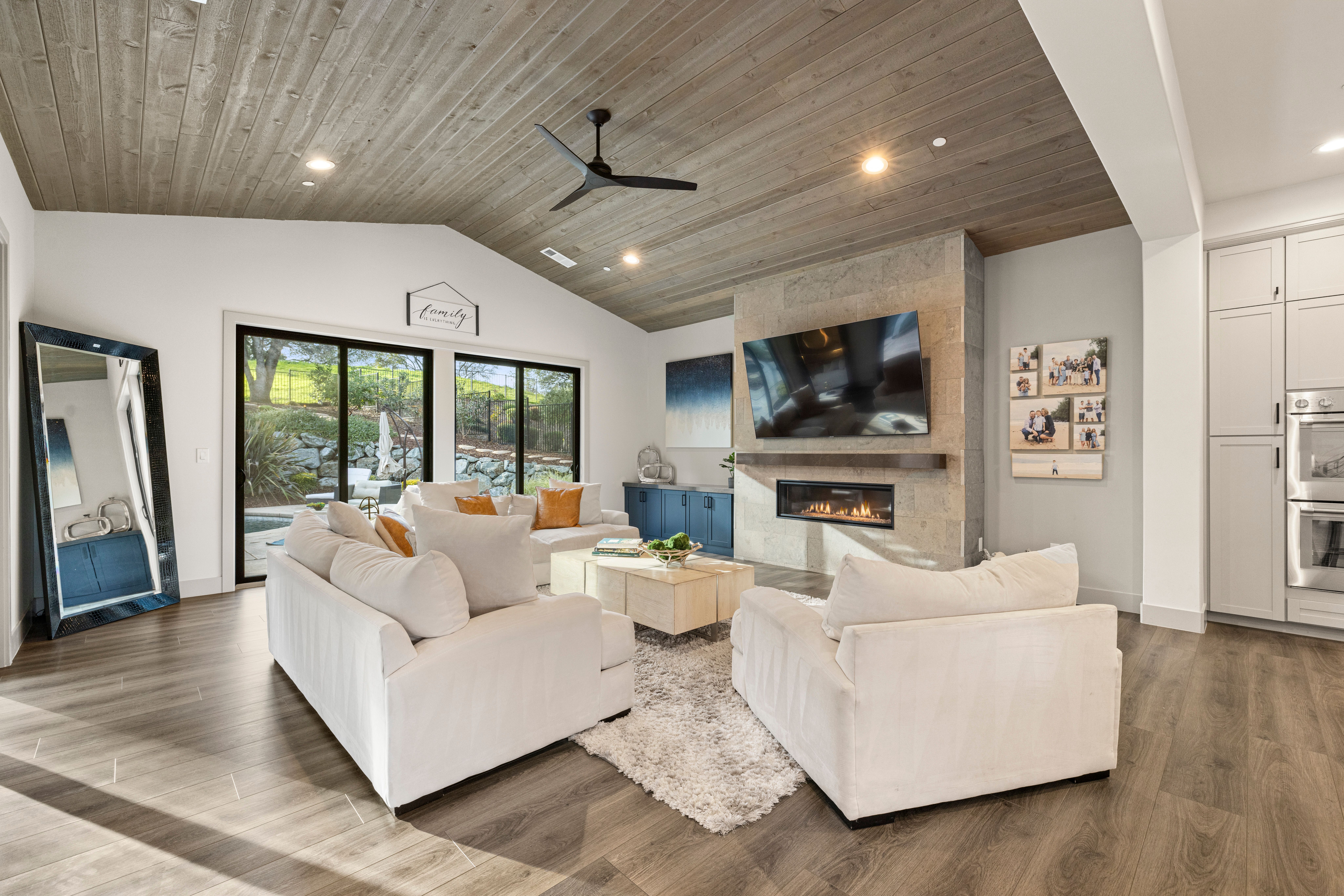 6040 Aldea Drive 