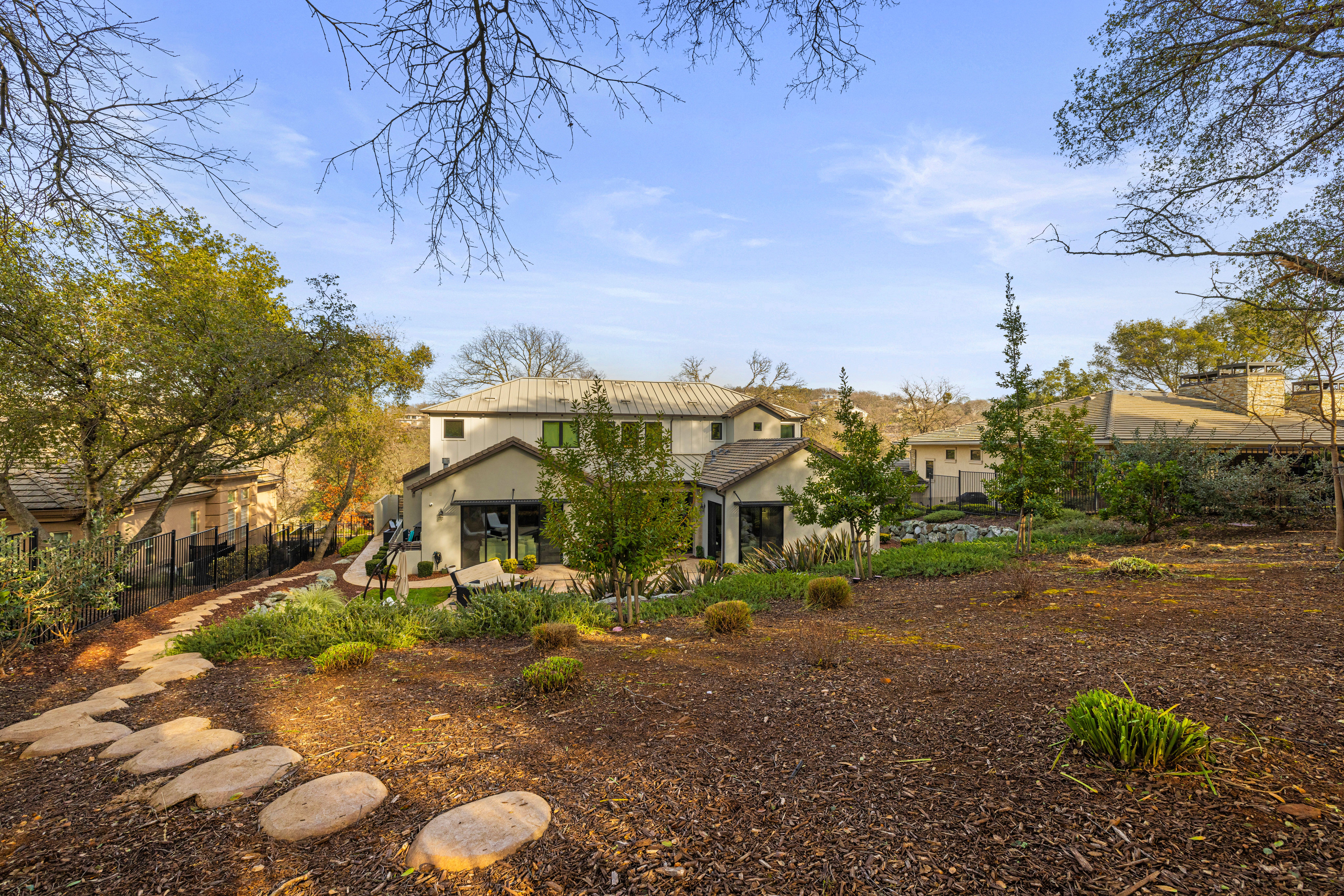 6040 Aldea Drive 