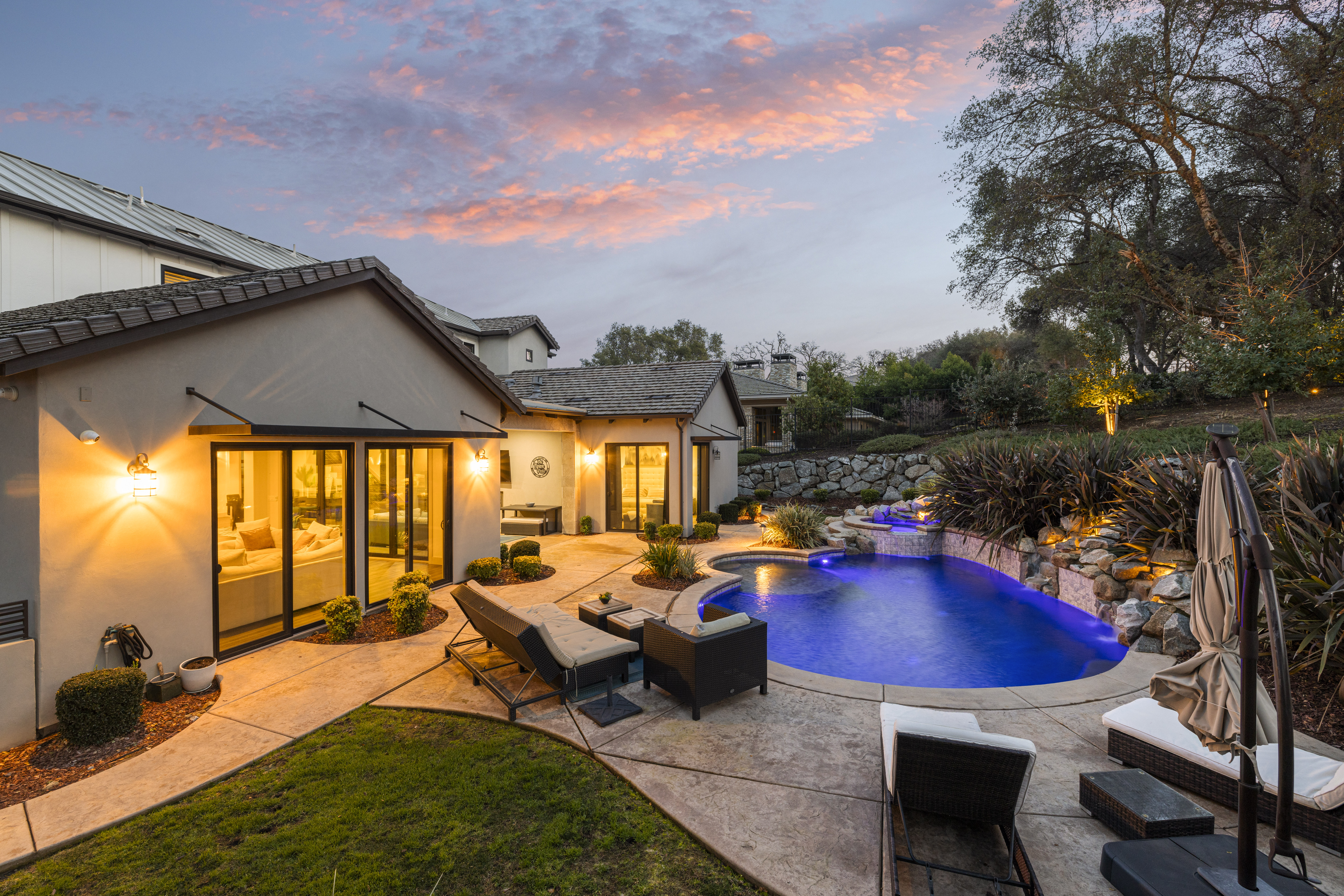 6040 Aldea Drive 