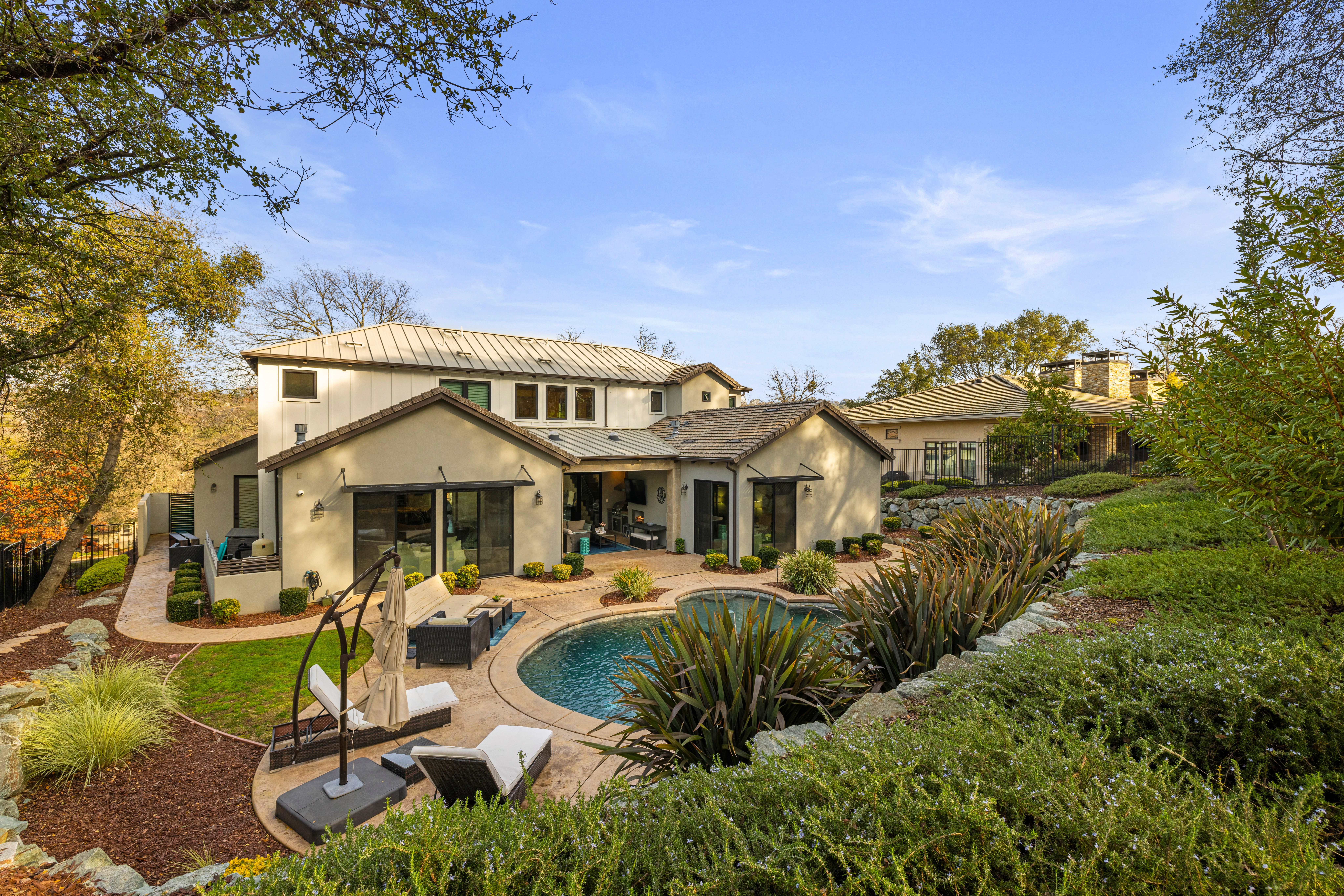 6040 Aldea Drive 