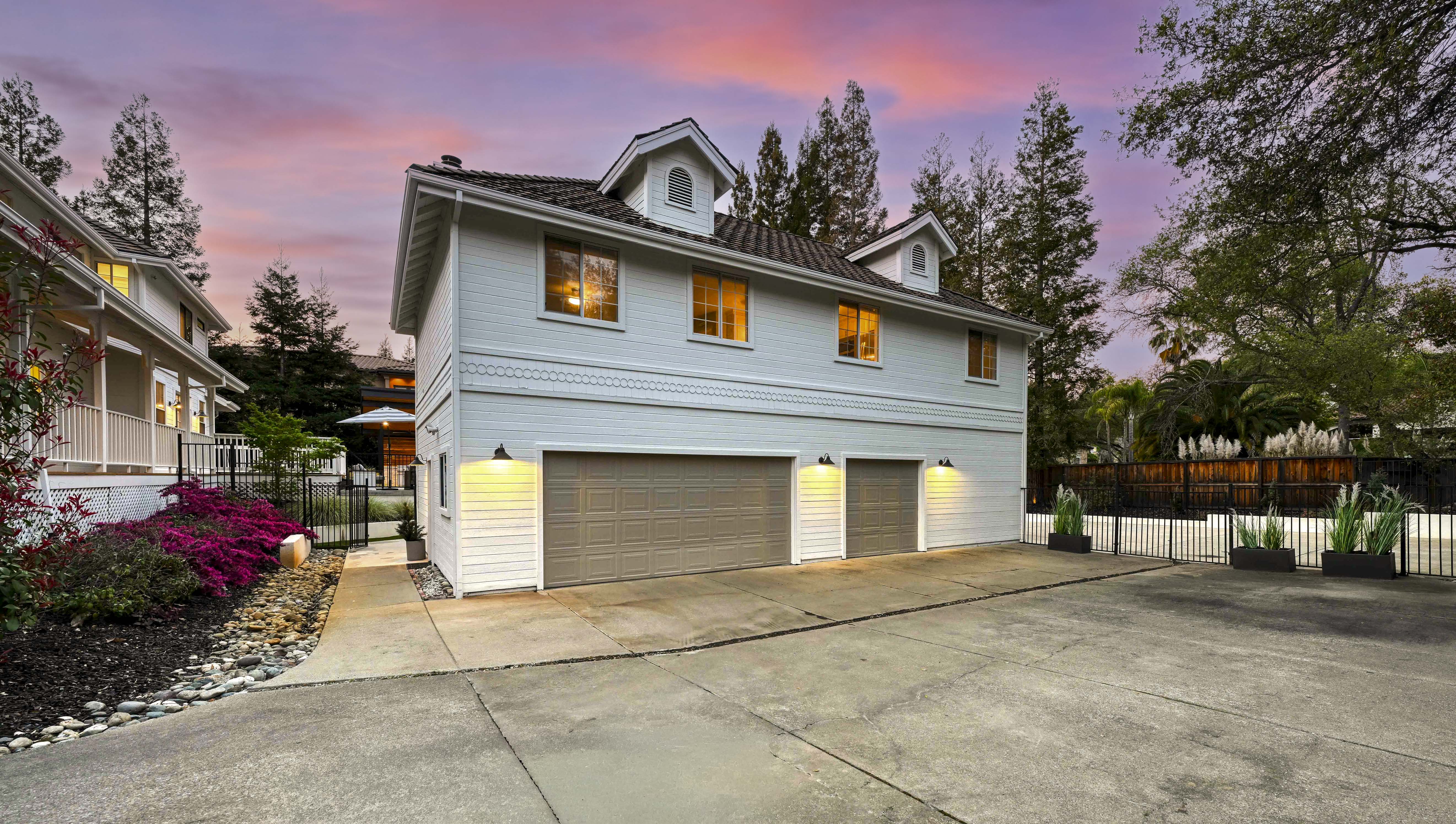9660 Los Lagos Circle North 