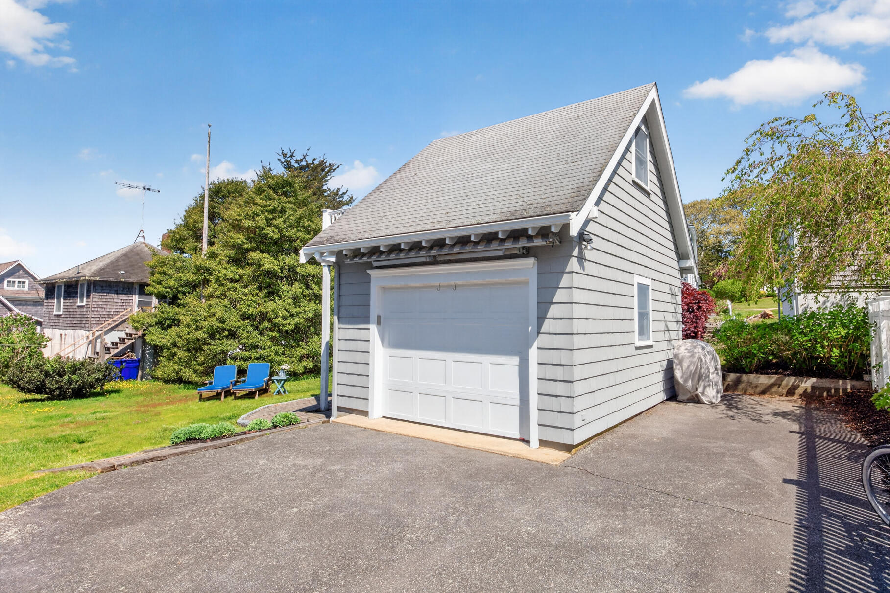 52 Circuit Avenue