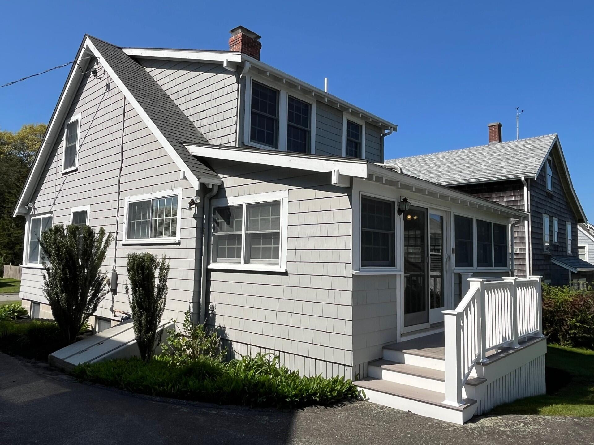 52 Circuit Avenue