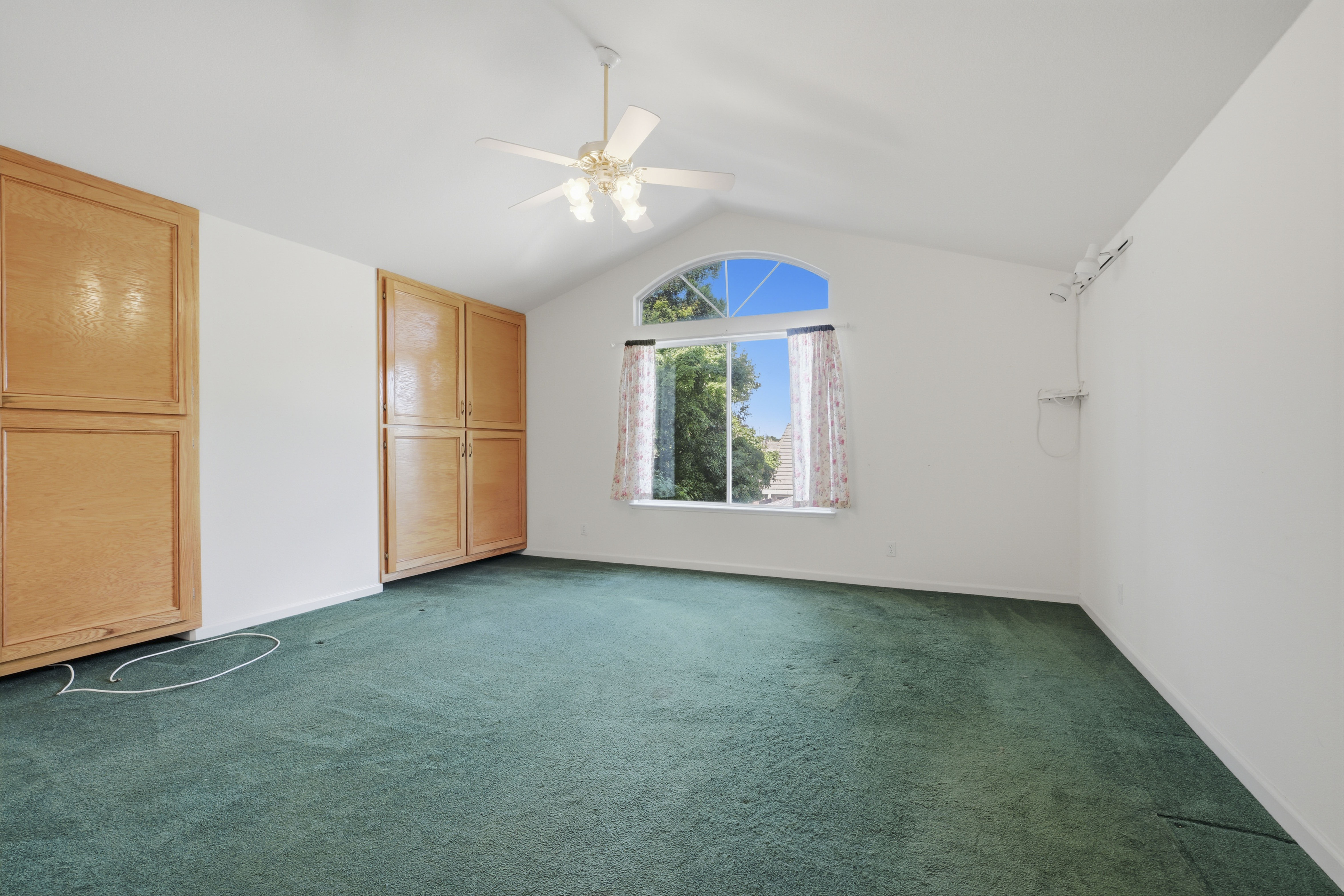 1240 Camino Capistrano 