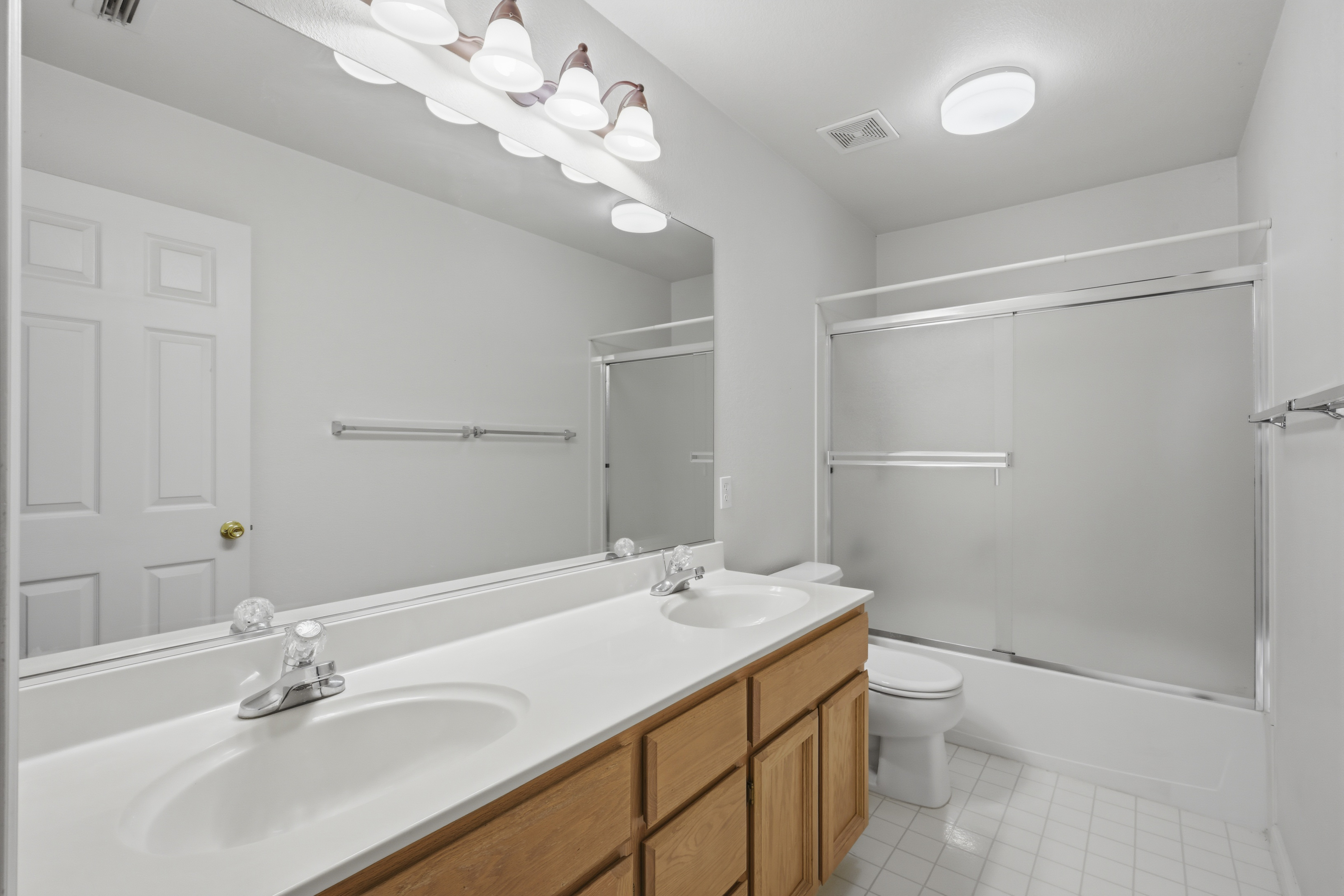 1240 Camino Capistrano 