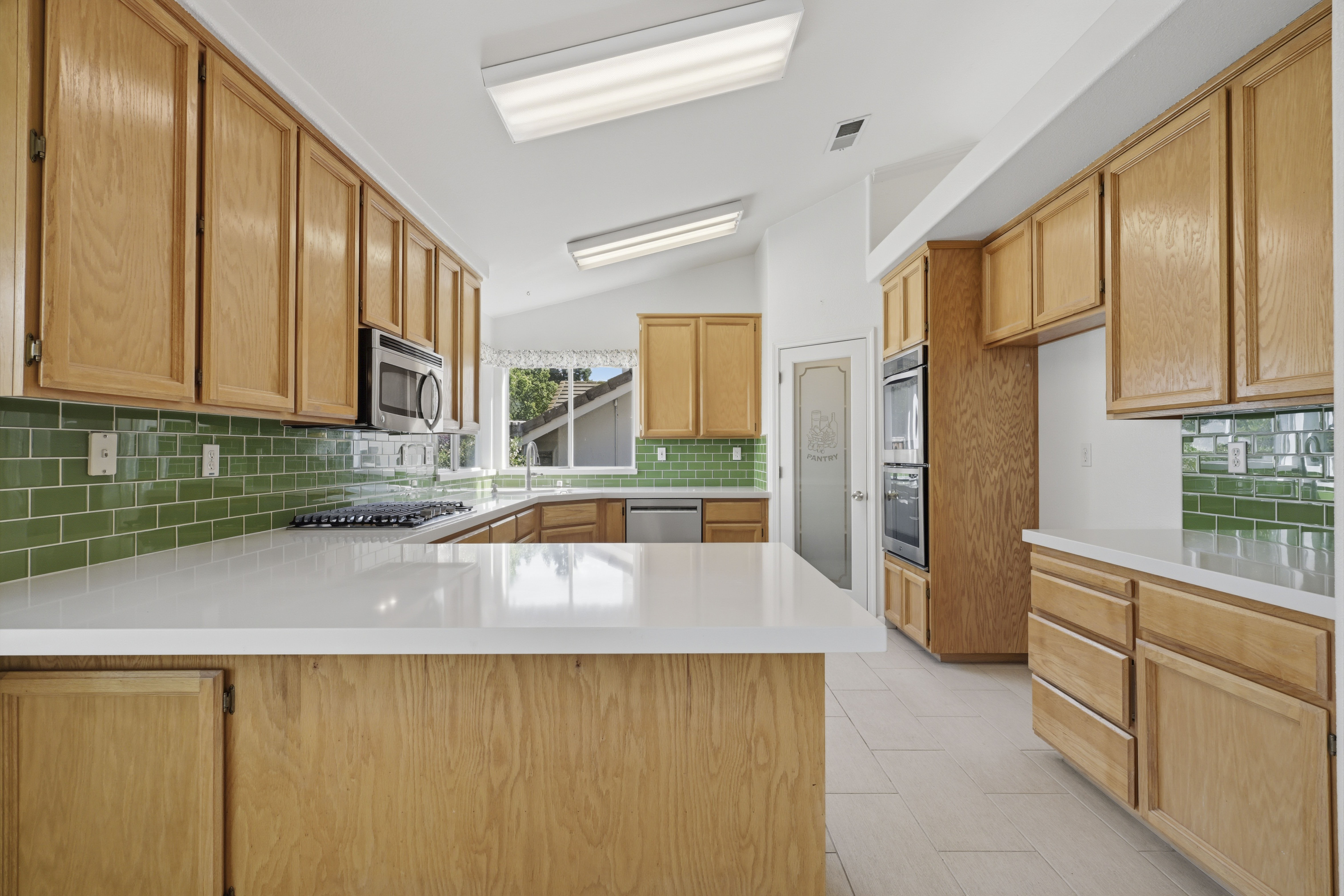 1240 Camino Capistrano 