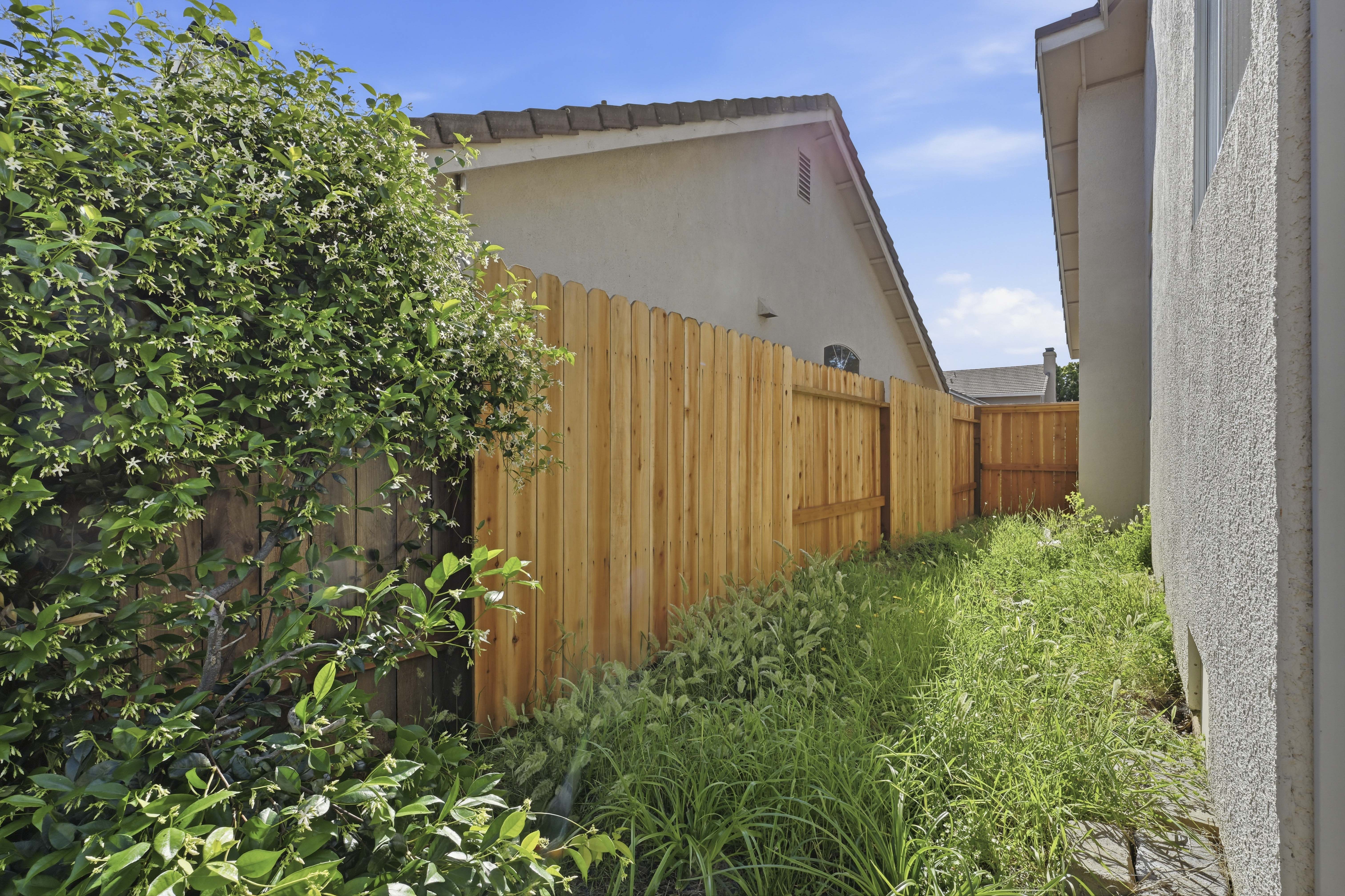 1240 Camino Capistrano 