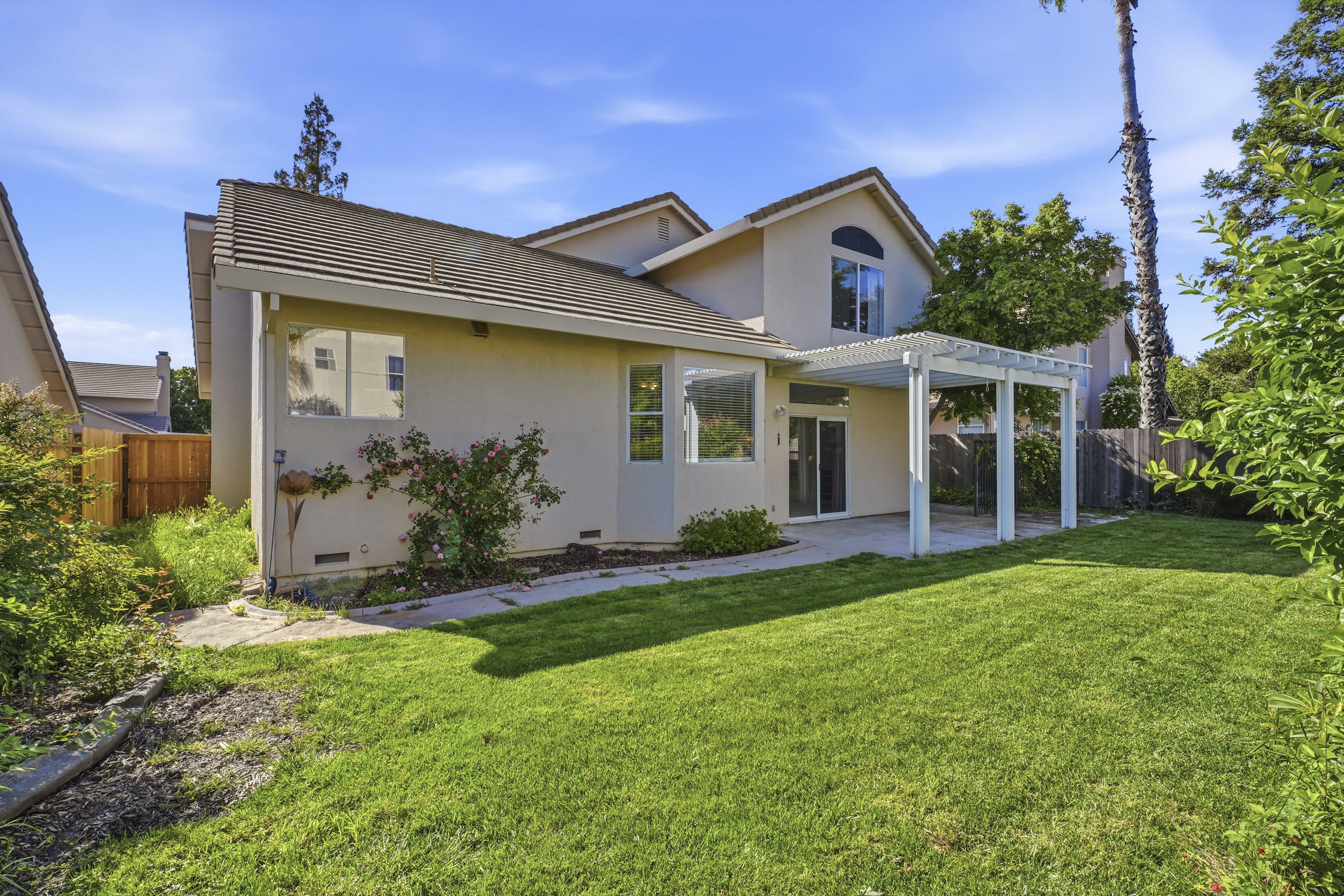 1240 Camino Capistrano 