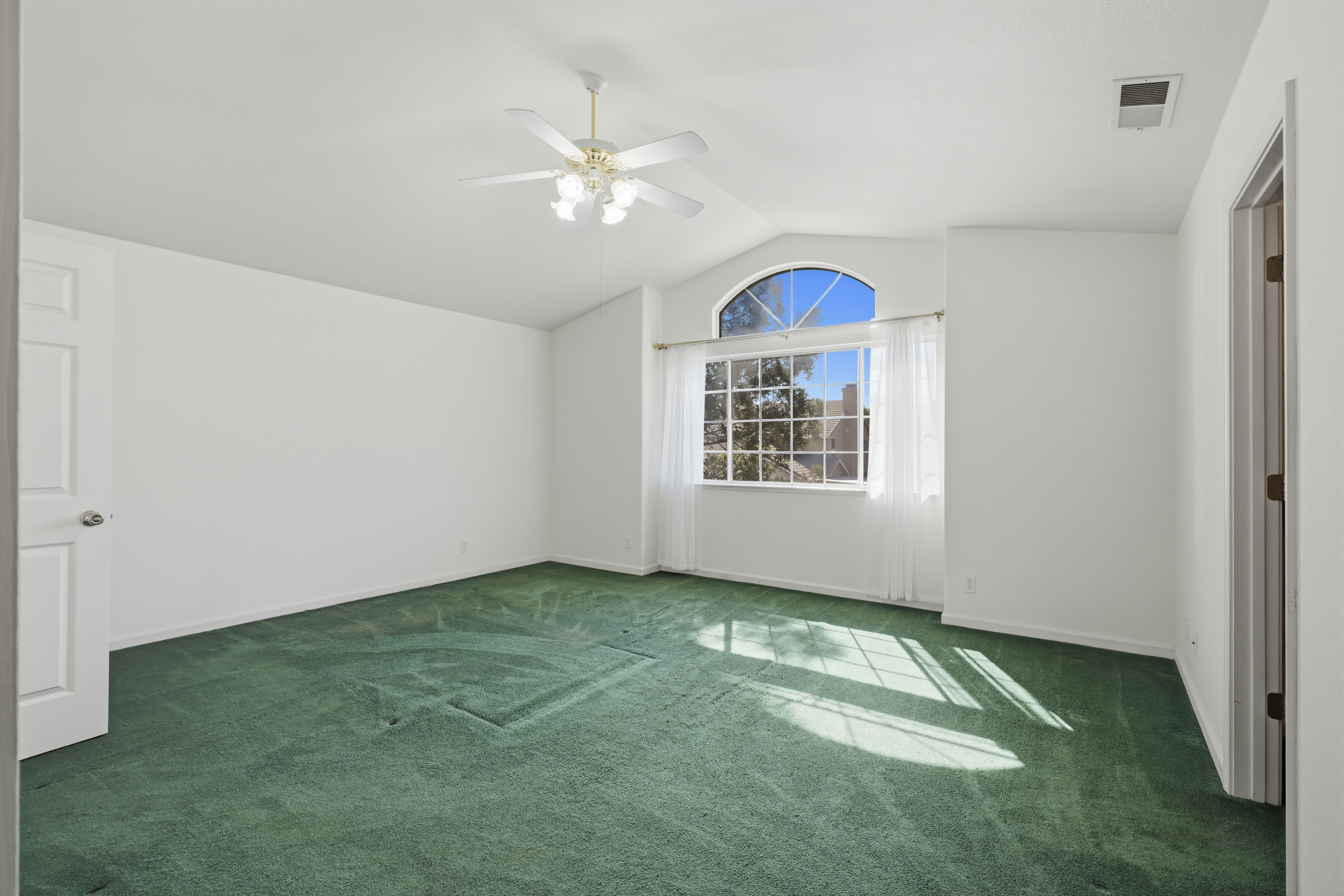 1240 Camino Capistrano 