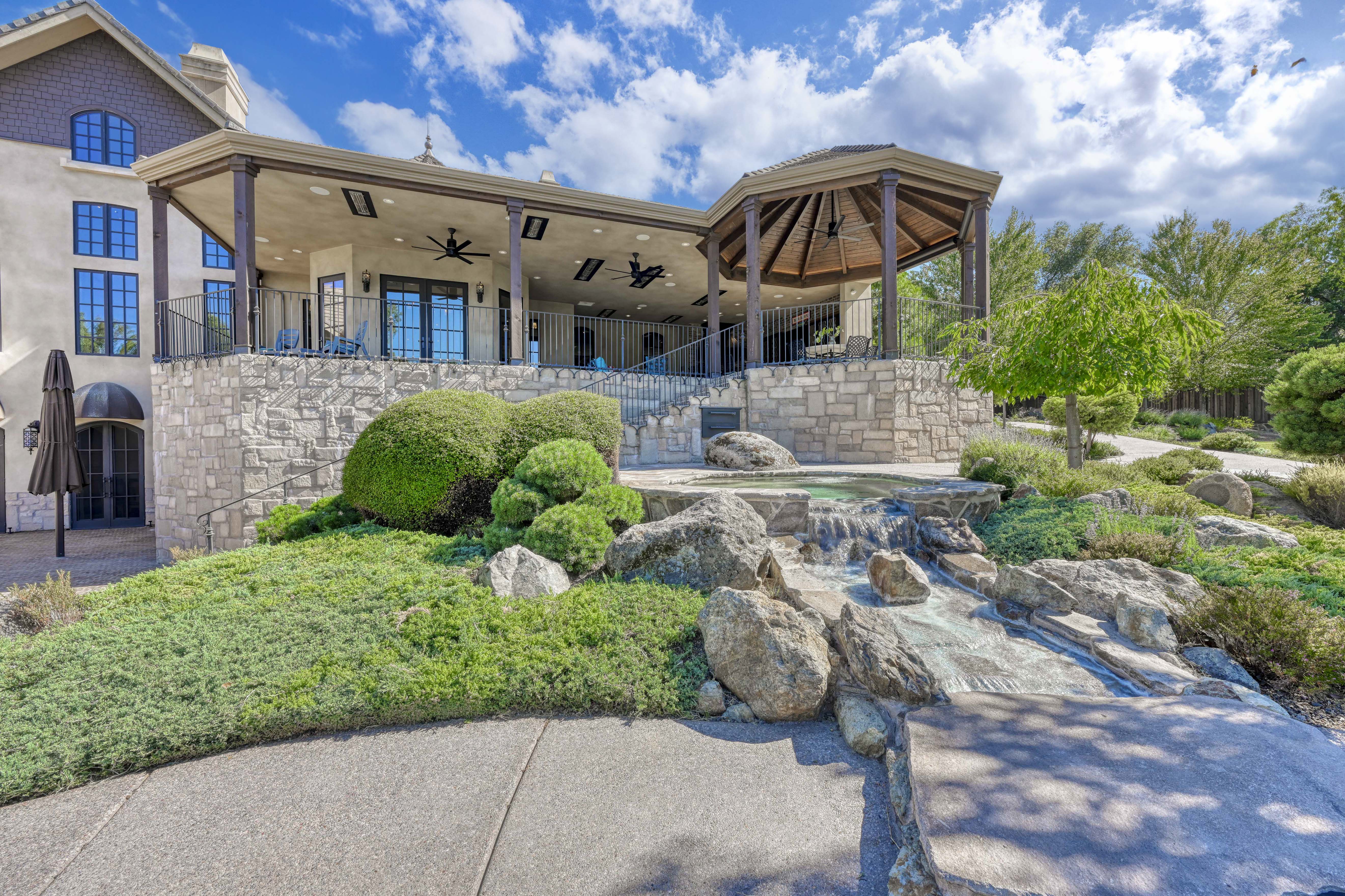 8611 Angeli Lane 