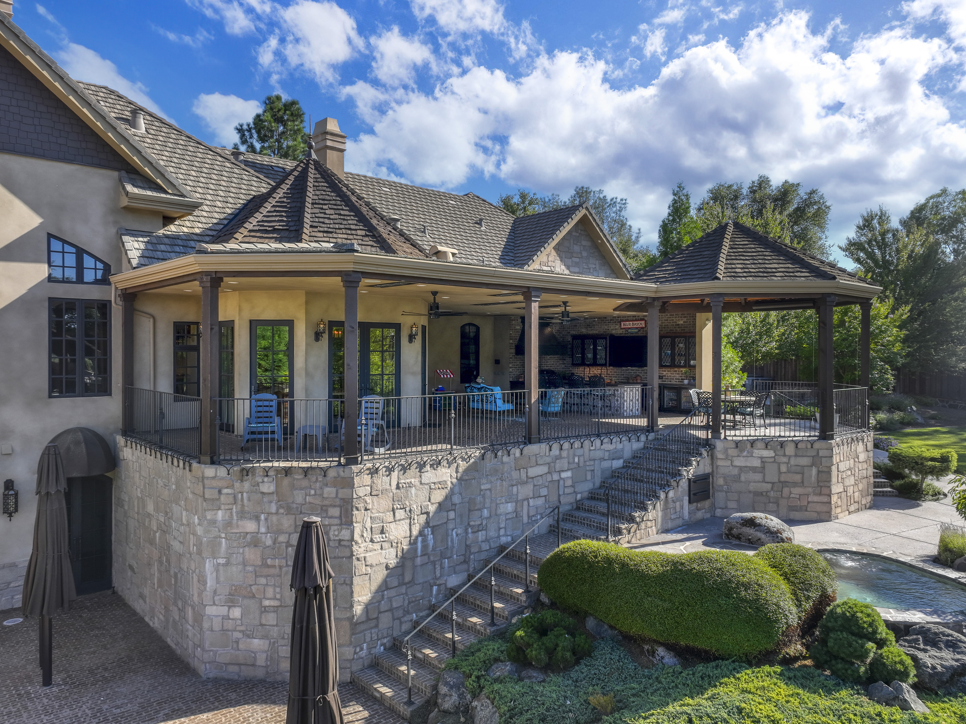 8611 Angeli Lane 