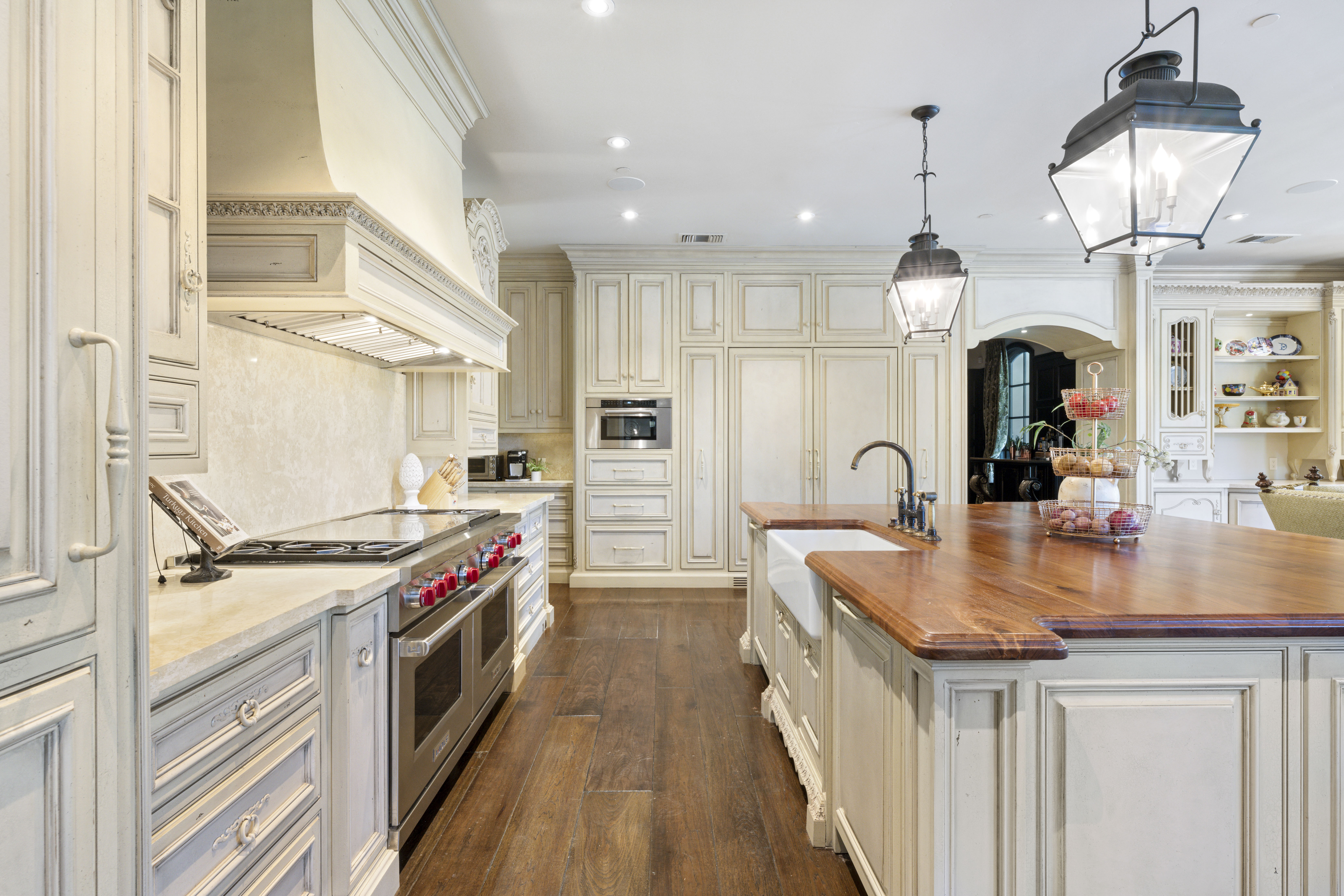 8611 Angeli Lane 