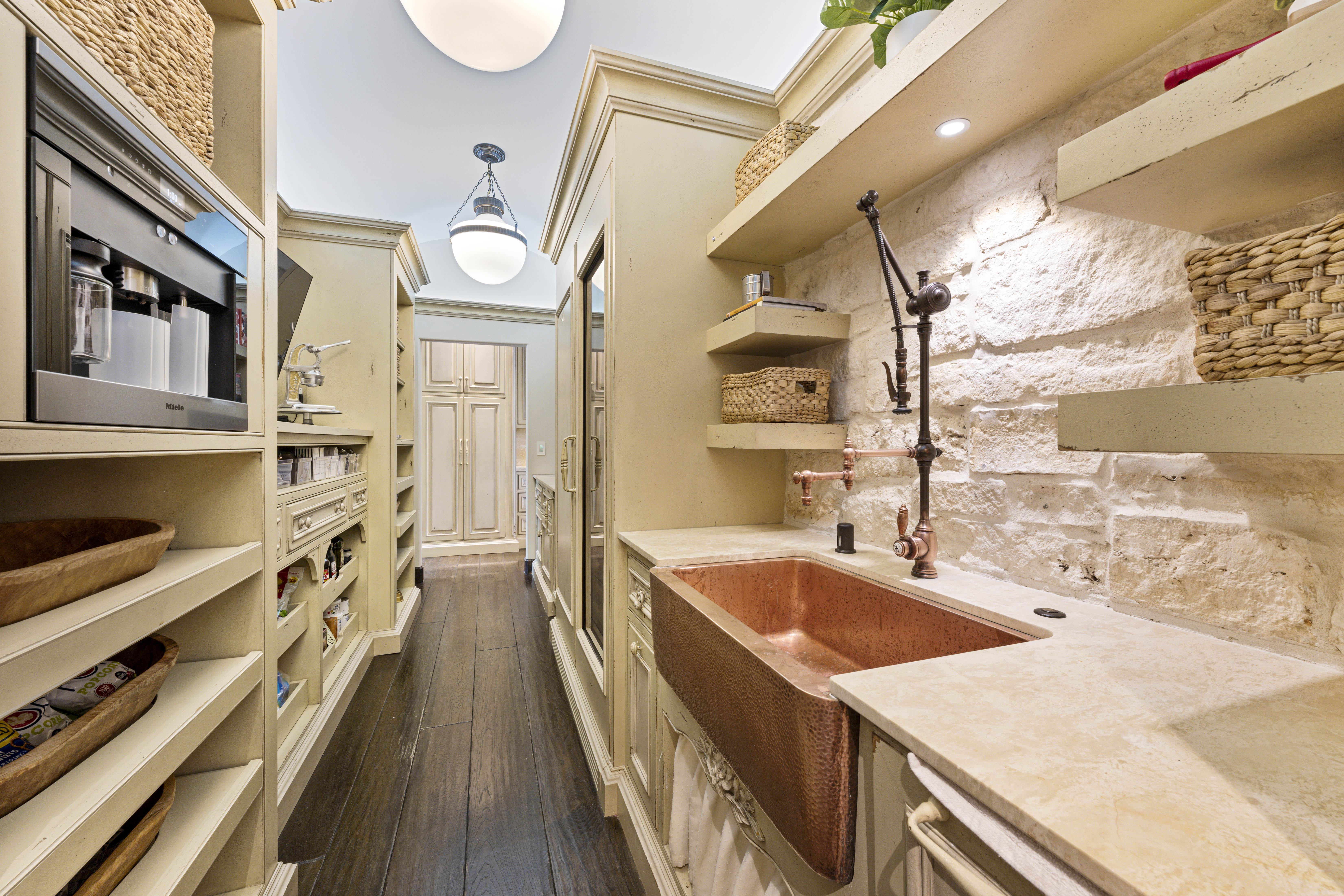 8611 Angeli Lane 