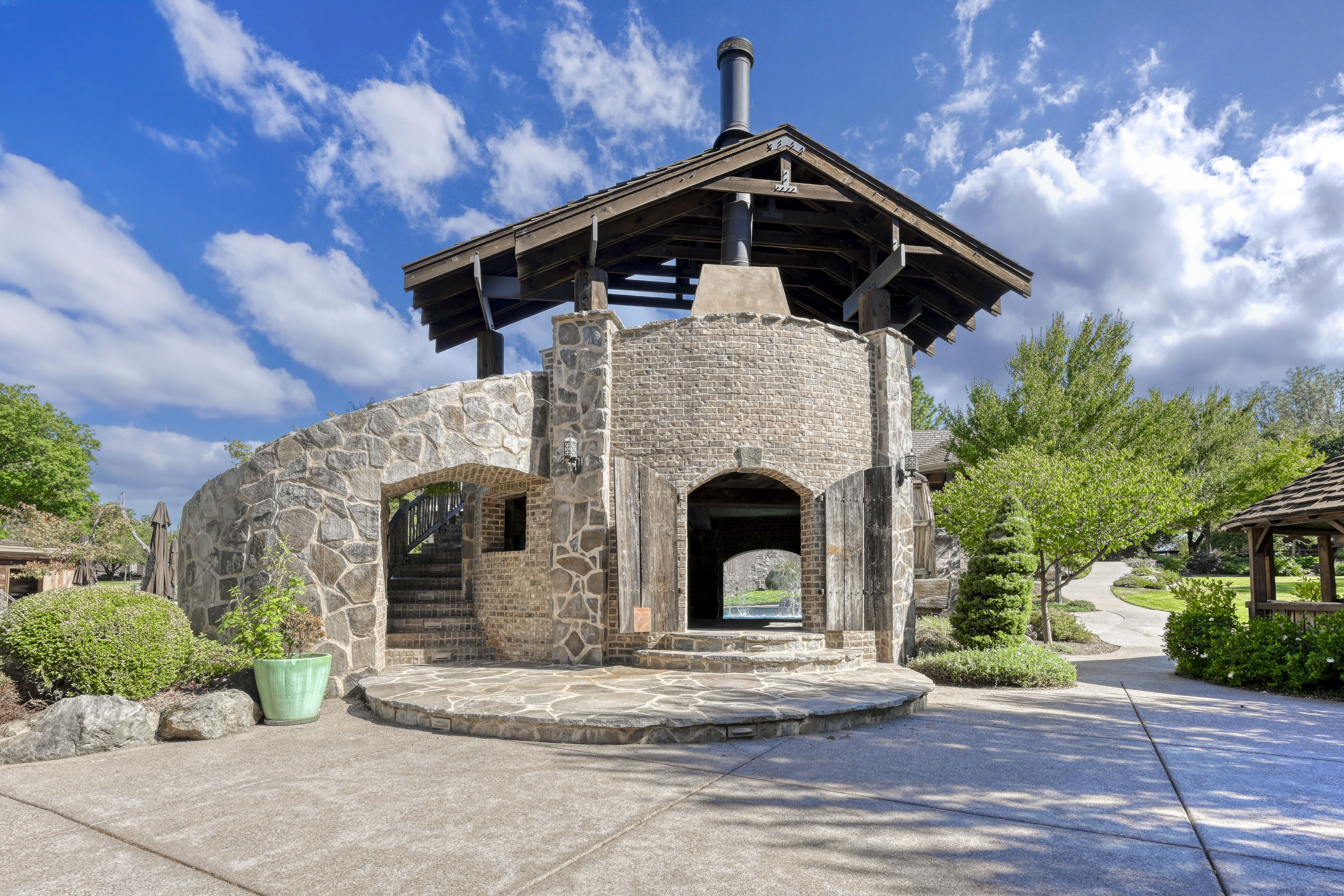 8611 Angeli Lane 