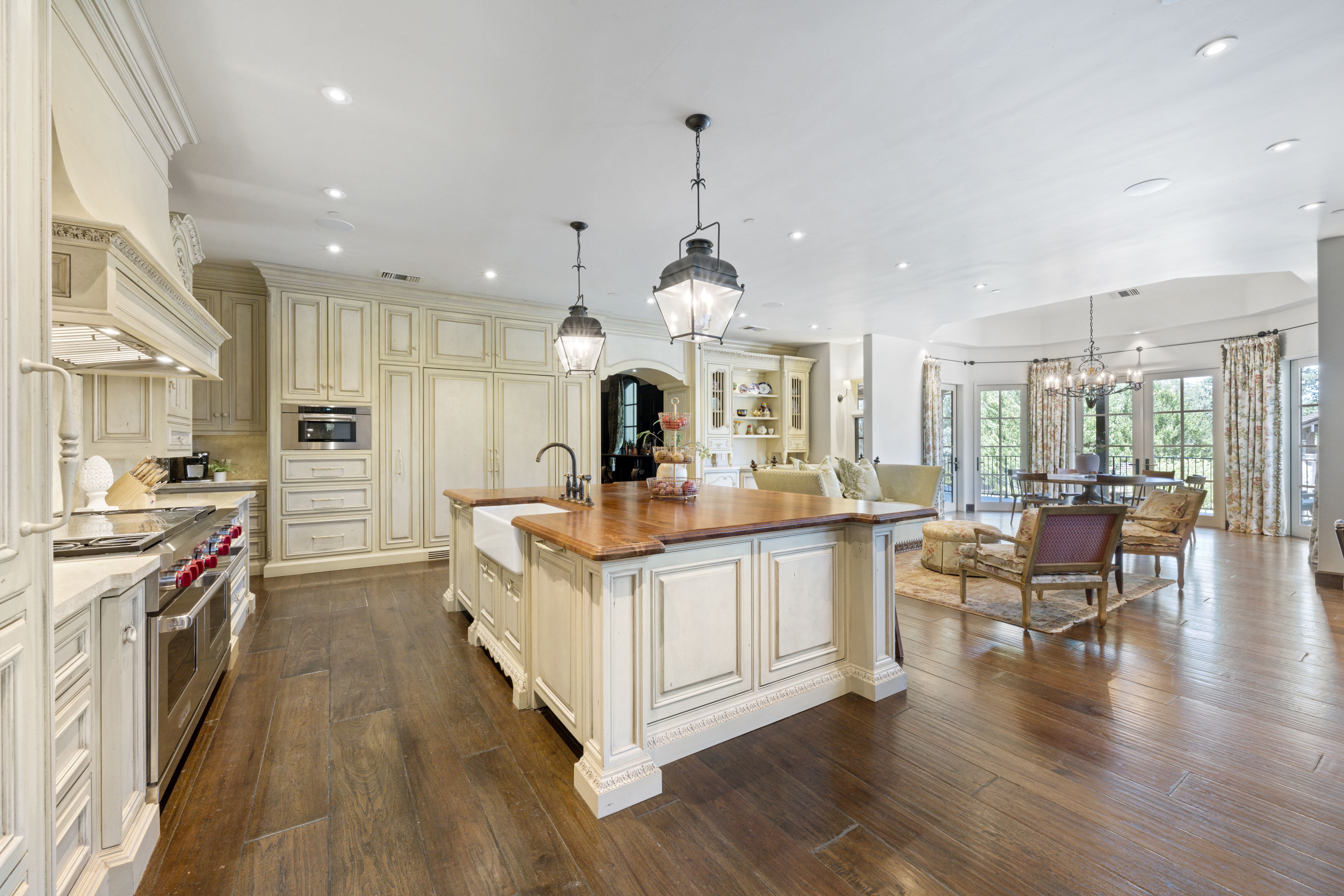 8611 Angeli Lane 