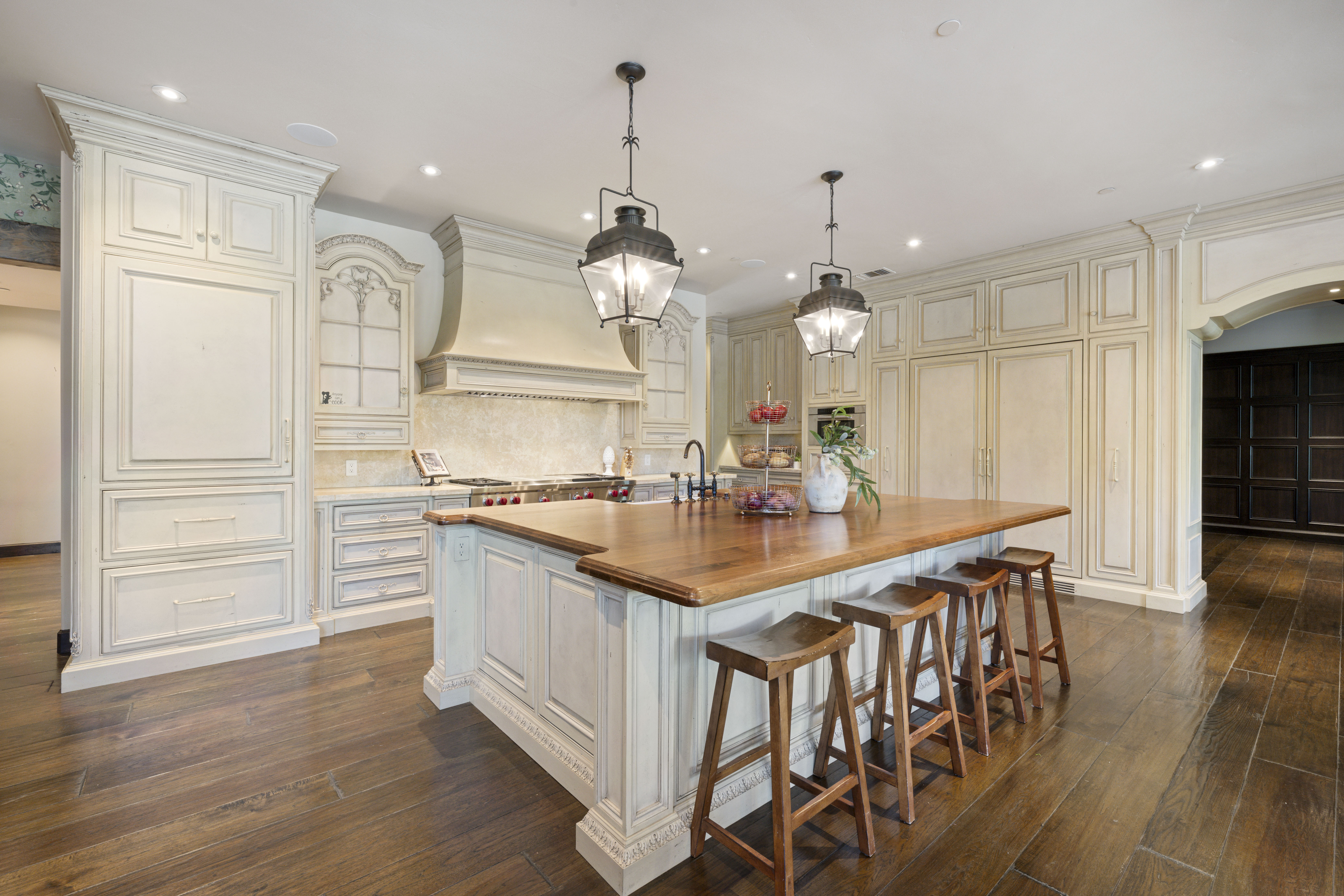 8611 Angeli Lane 