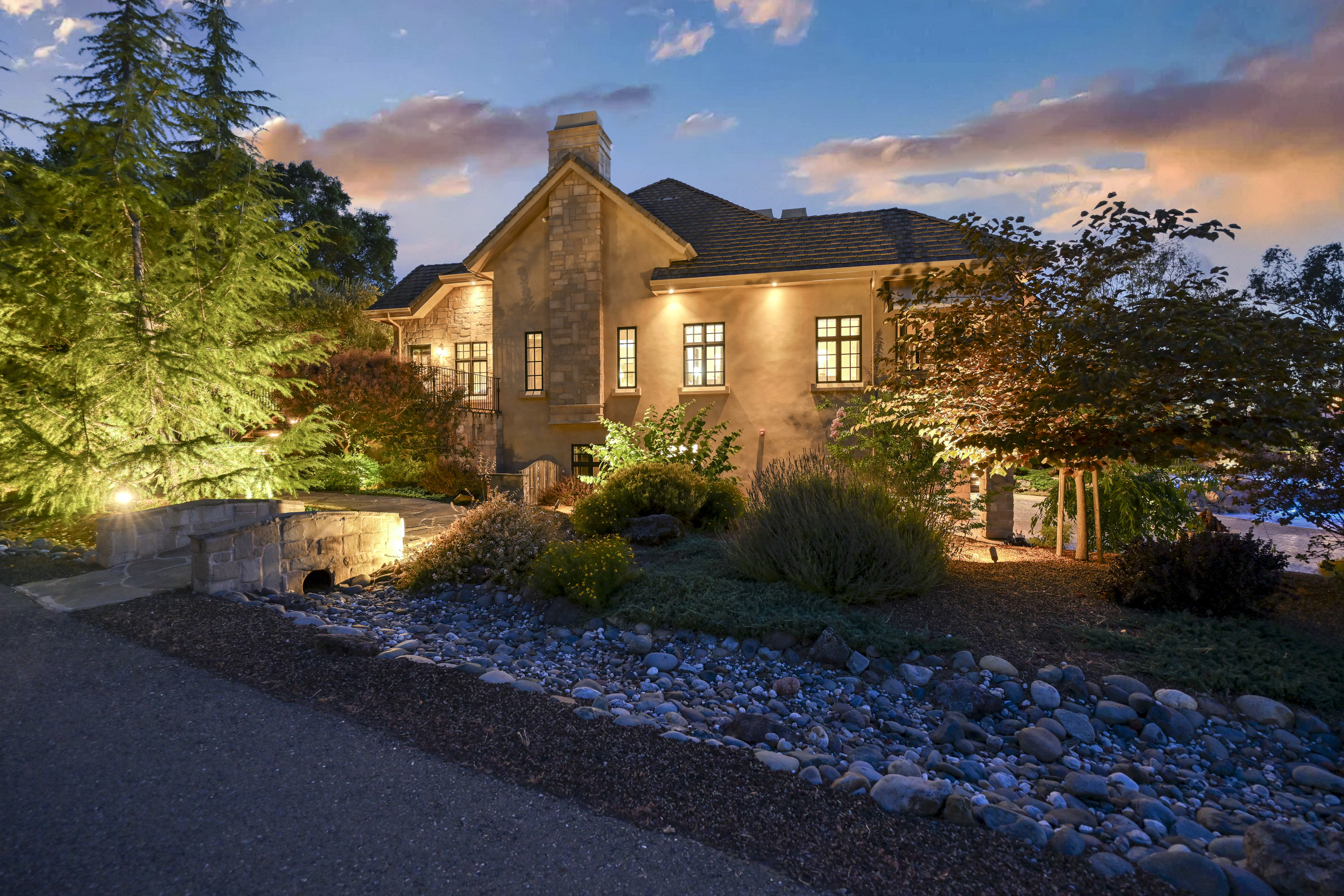 8611 Angeli Lane 