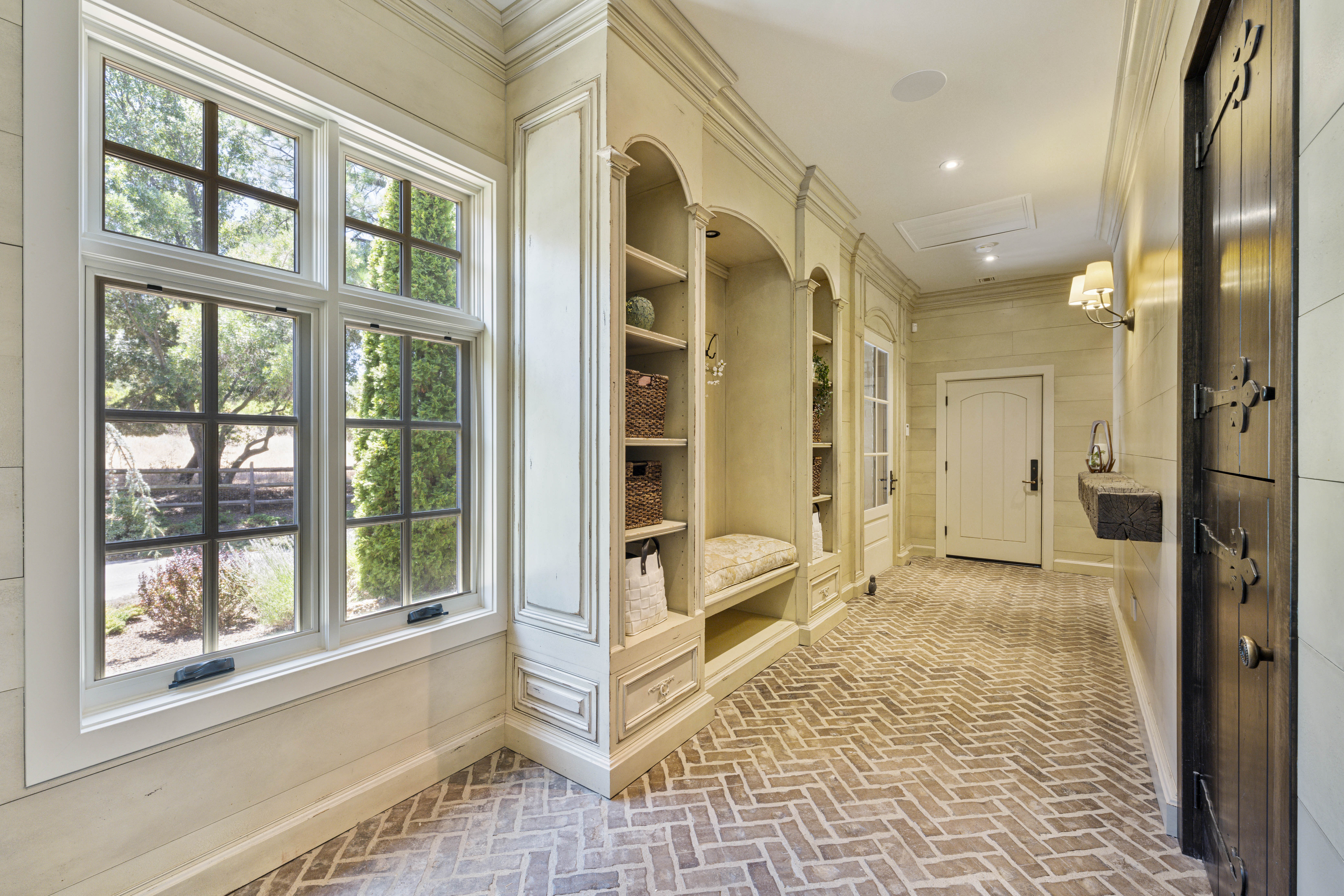 8611 Angeli Lane 
