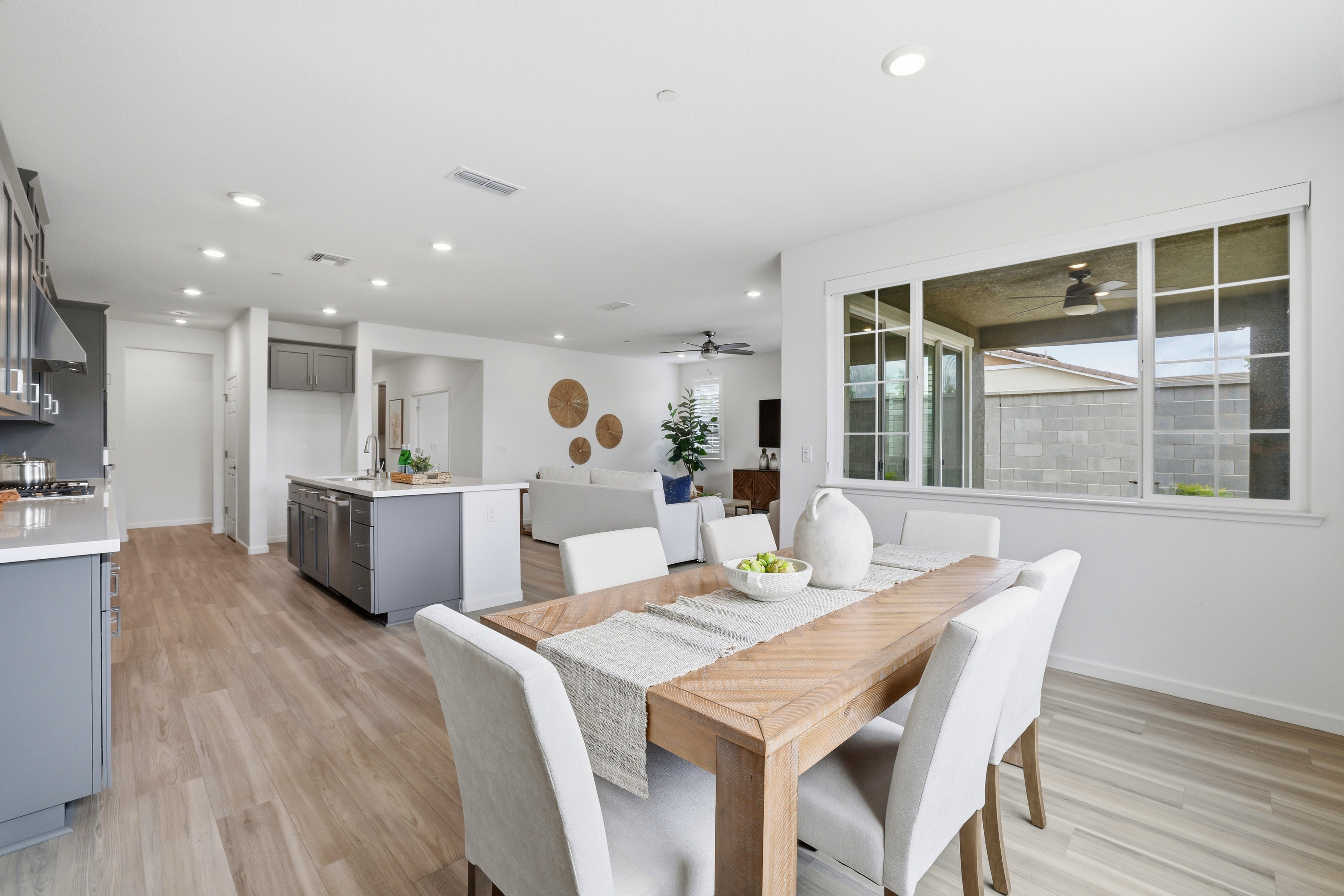 979 Carson River Drive 