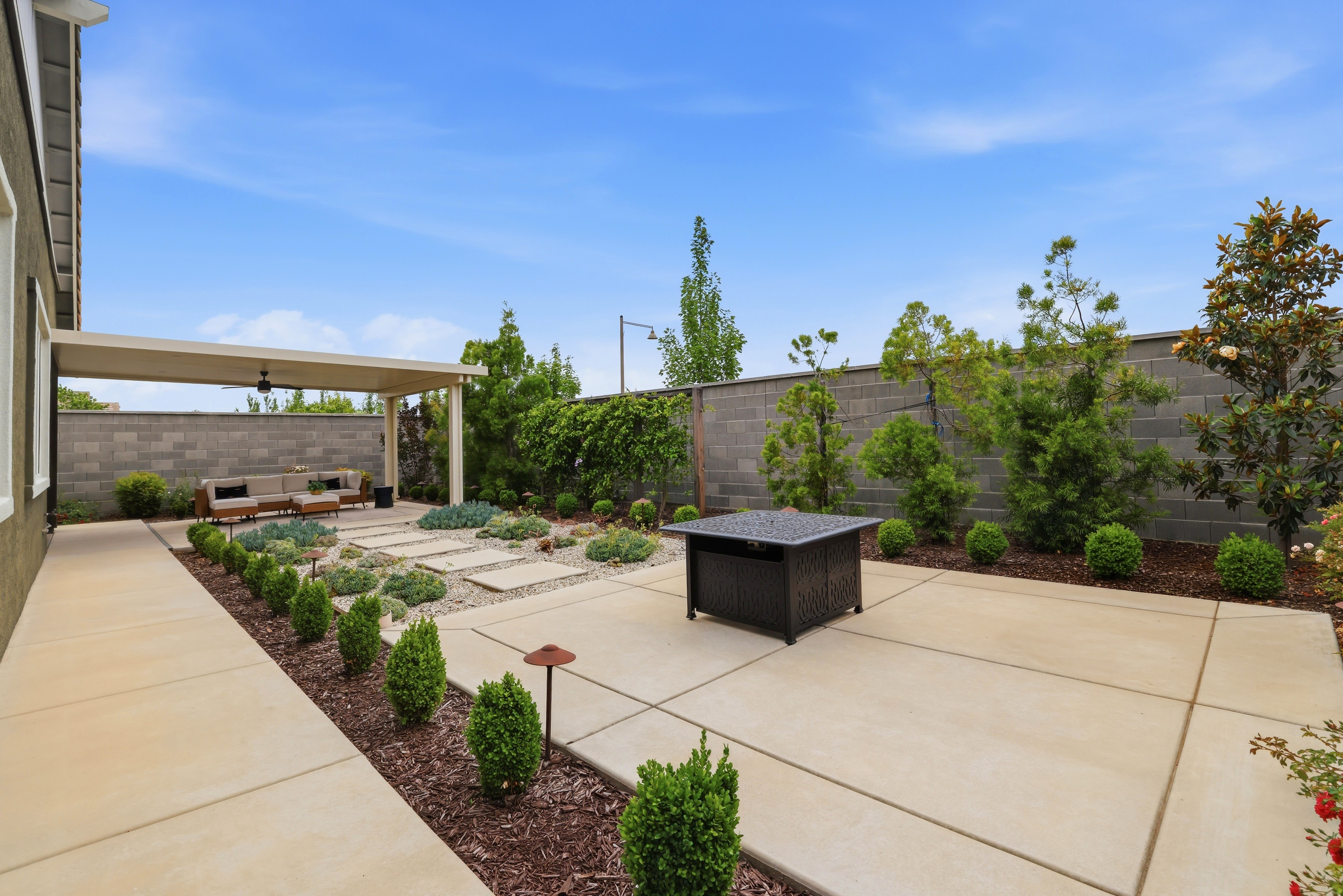 979 Carson River Drive 