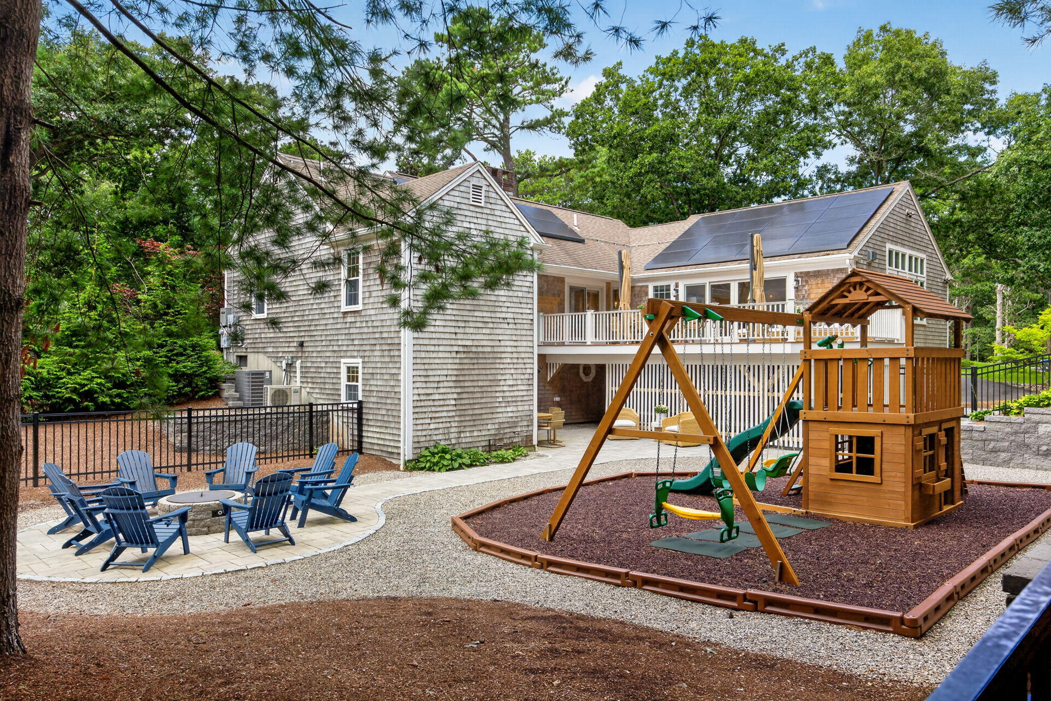 4 Wolf Hill Road