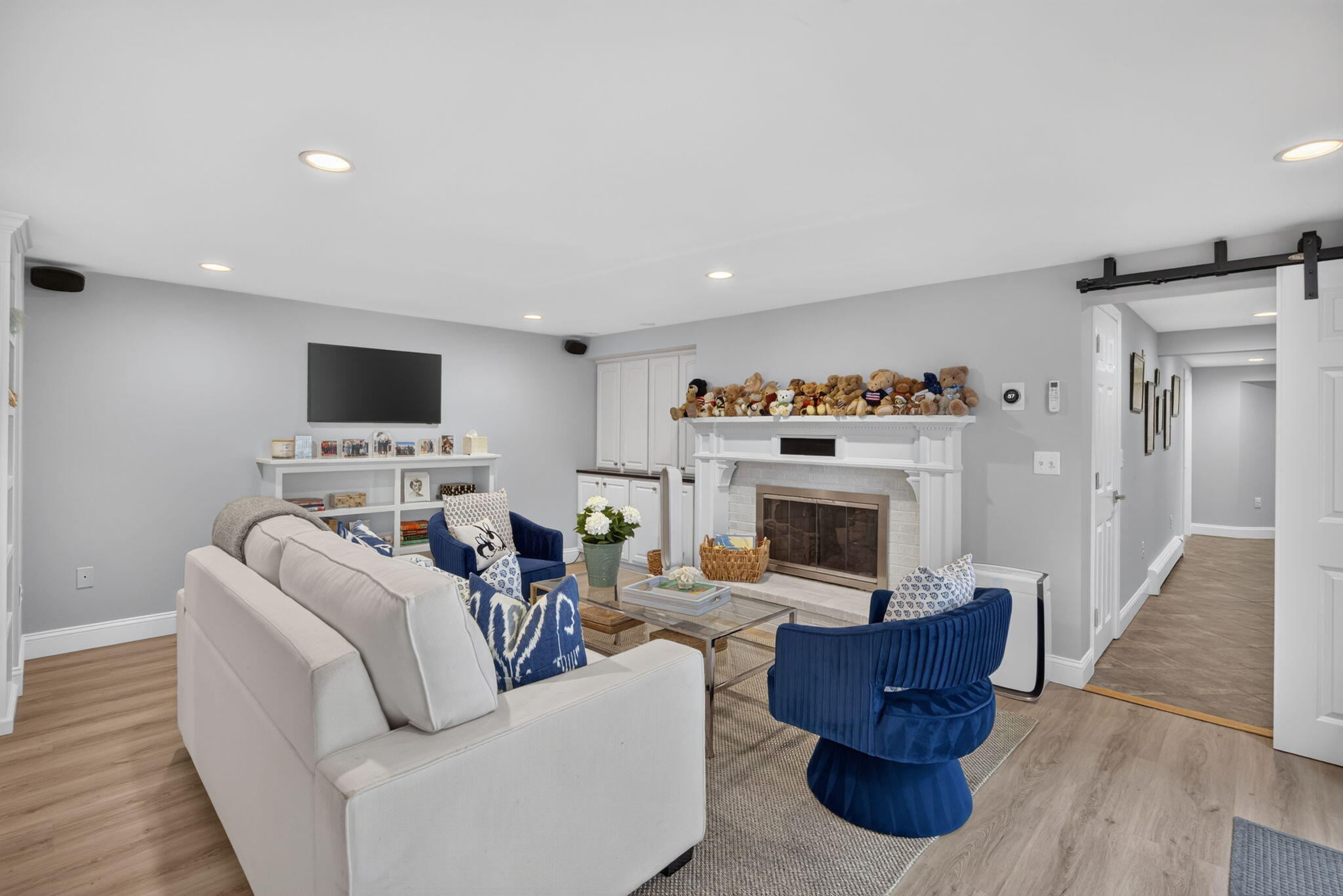 4 Wolf Hill Road
