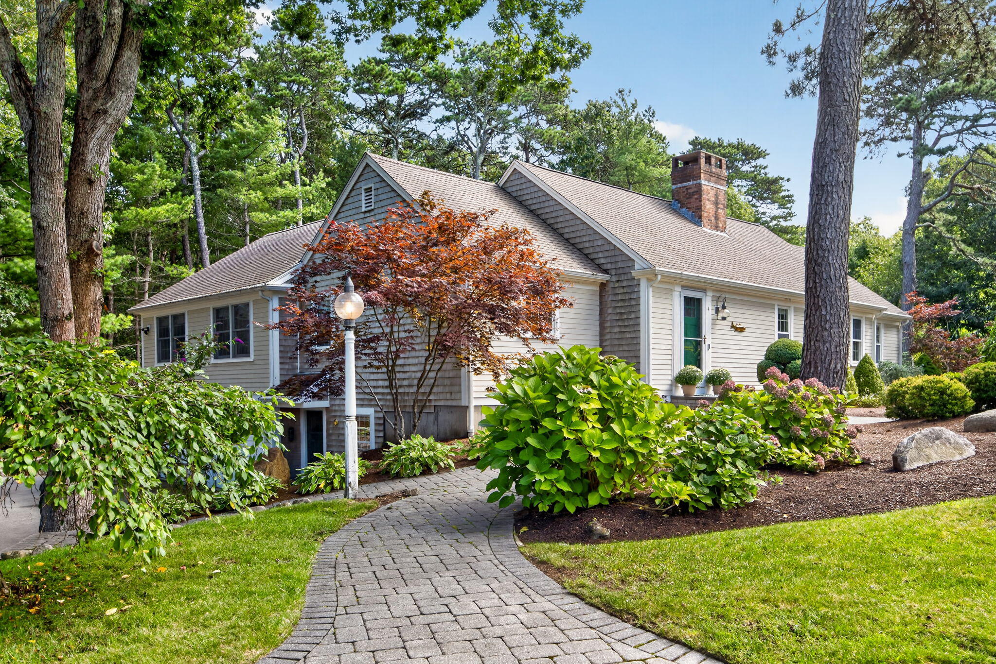 4 Wolf Hill Road