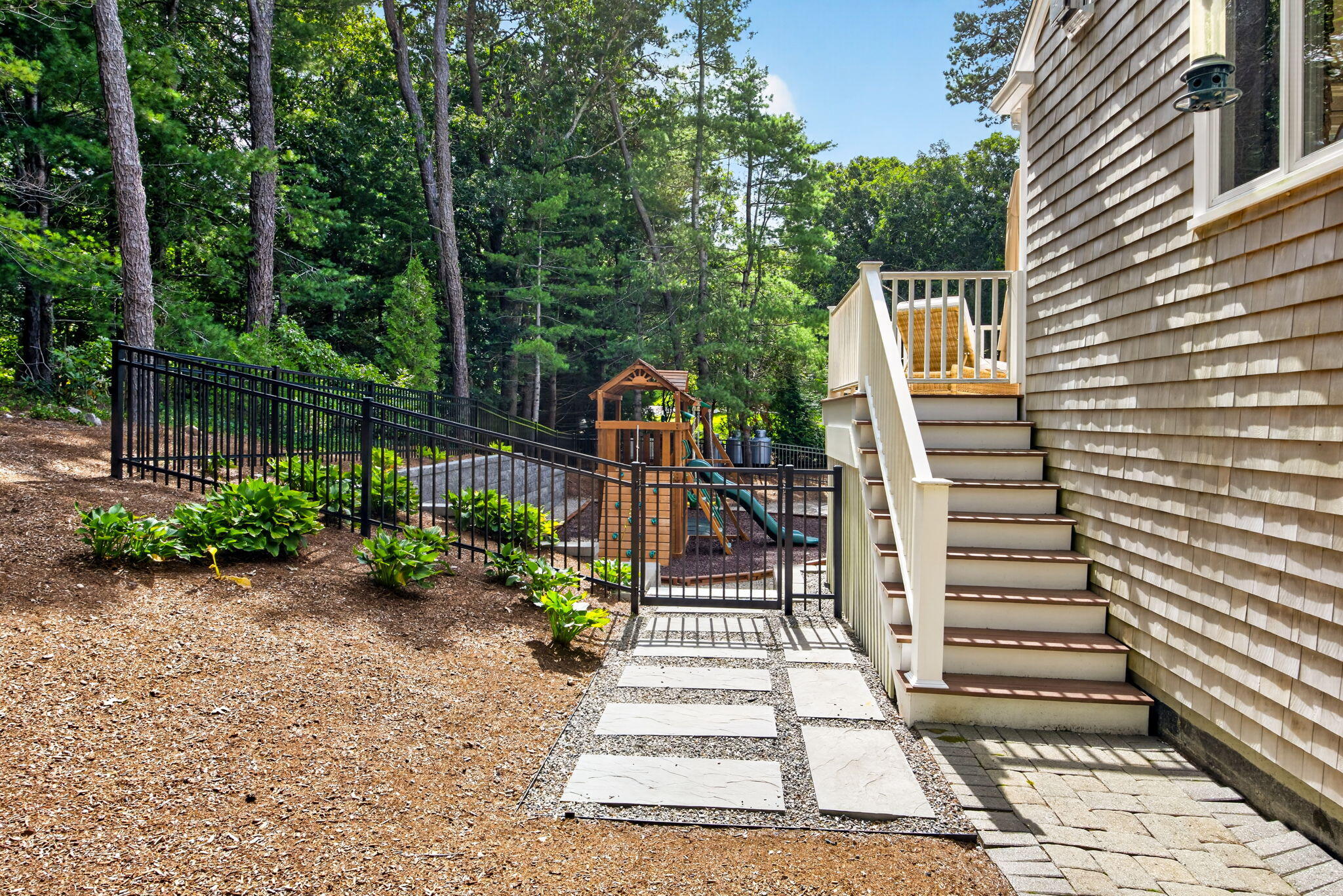 4 Wolf Hill Road