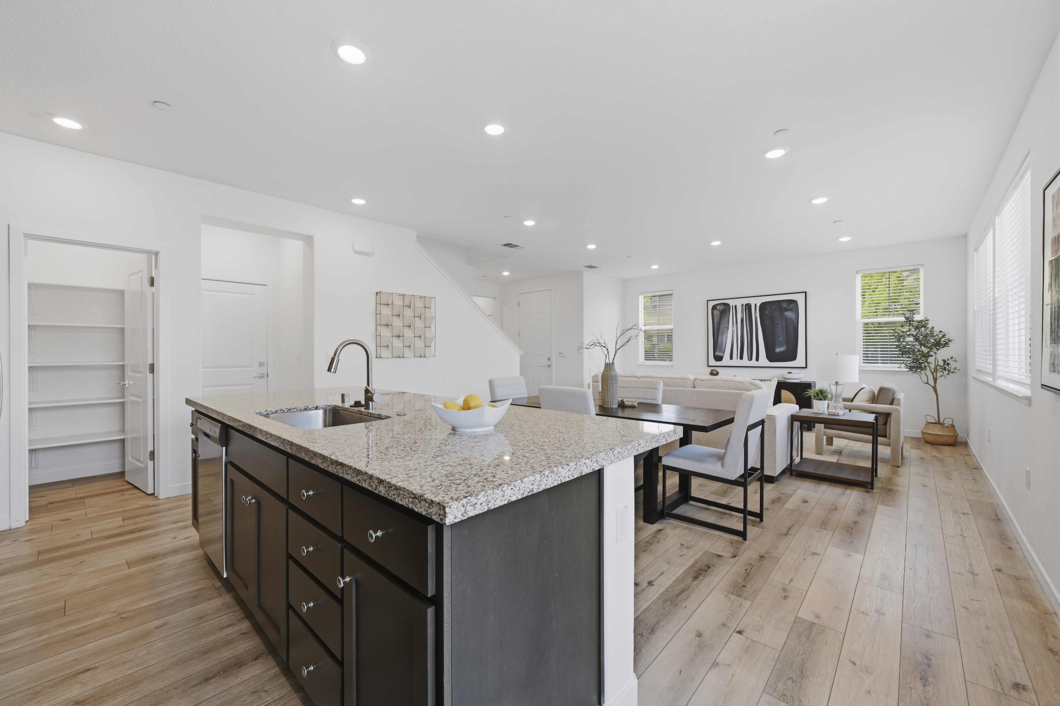 3938 Firestar Way 